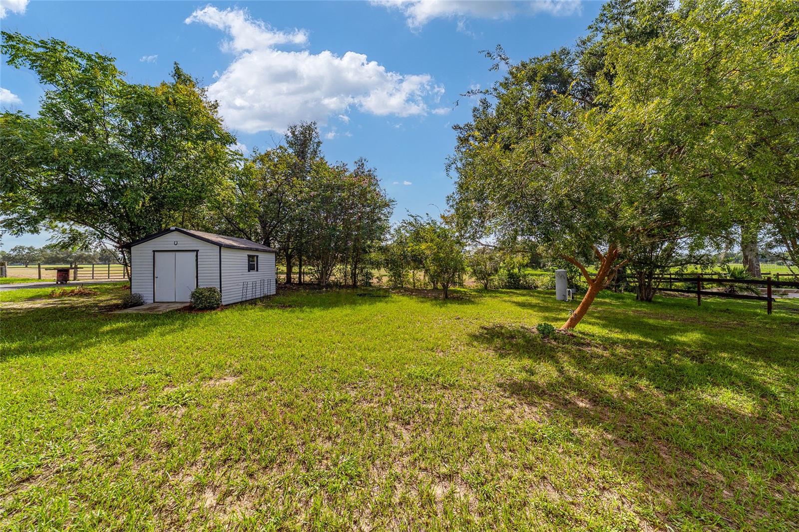 Image 31 of 42 For 11793 74th Terrace