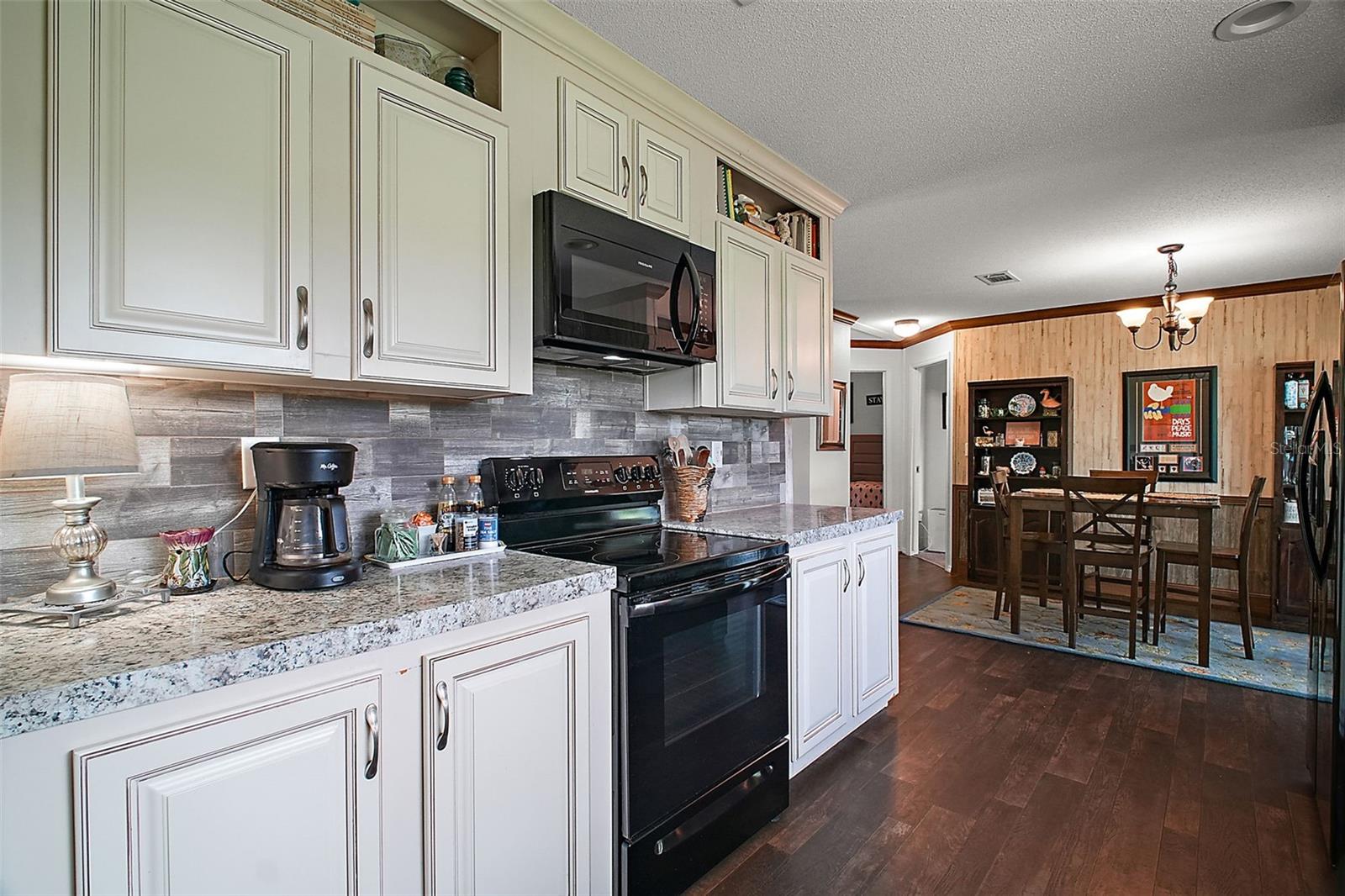 Image 12 of 28 For 2551 Cayman Circle R