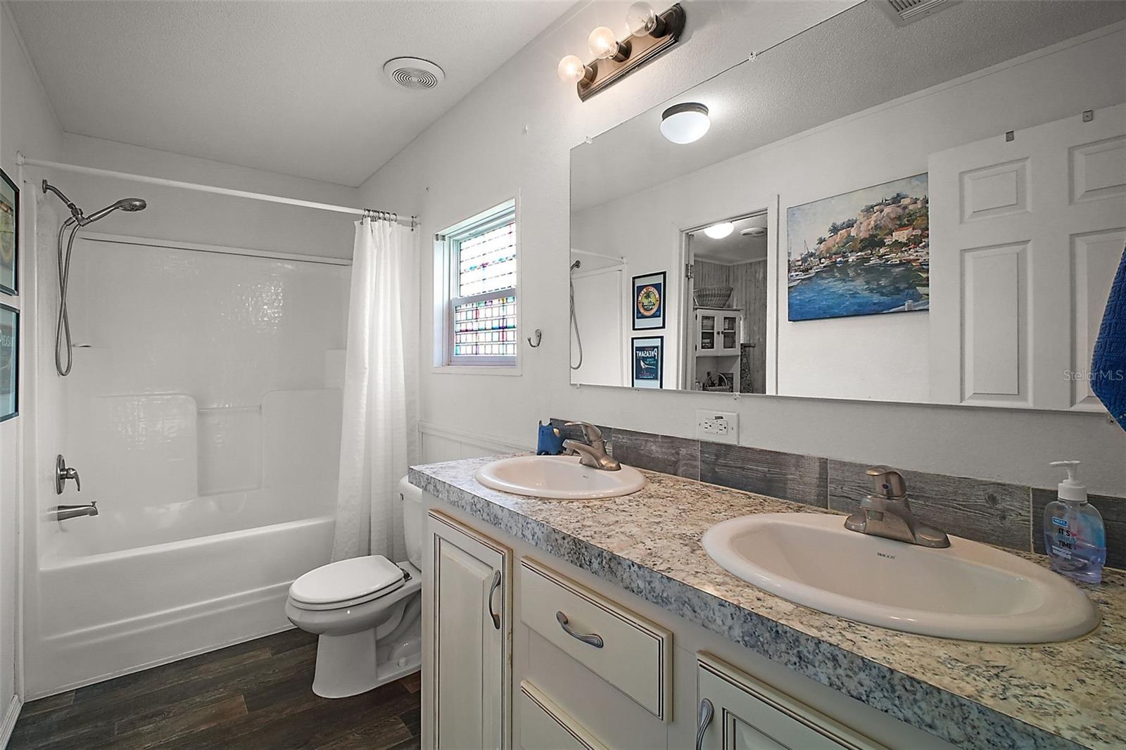 Image 18 of 28 For 2551 Cayman Circle R