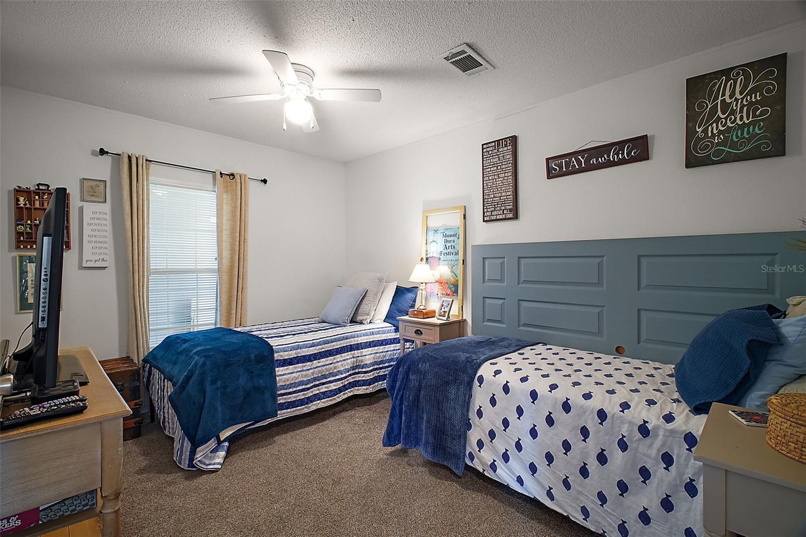 Image 19 of 28 For 2551 Cayman Circle R