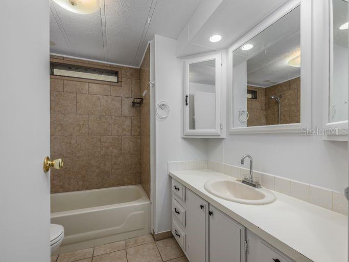 Image 17 of 36 For 17324 Palm Drive