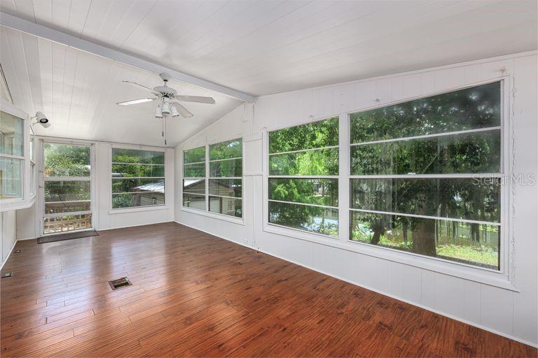 Image 19 of 36 For 17324 Palm Drive