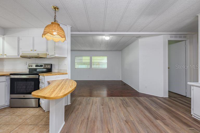 Image 8 of 36 For 17324 Palm Drive