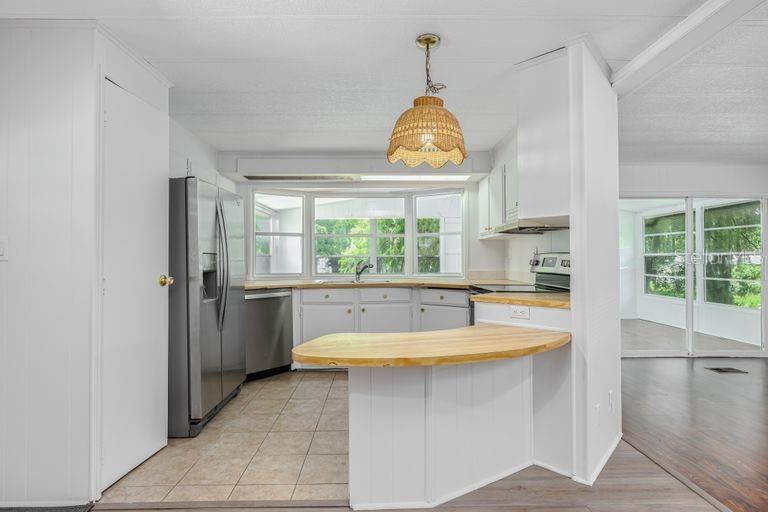 Image 9 of 36 For 17324 Palm Drive