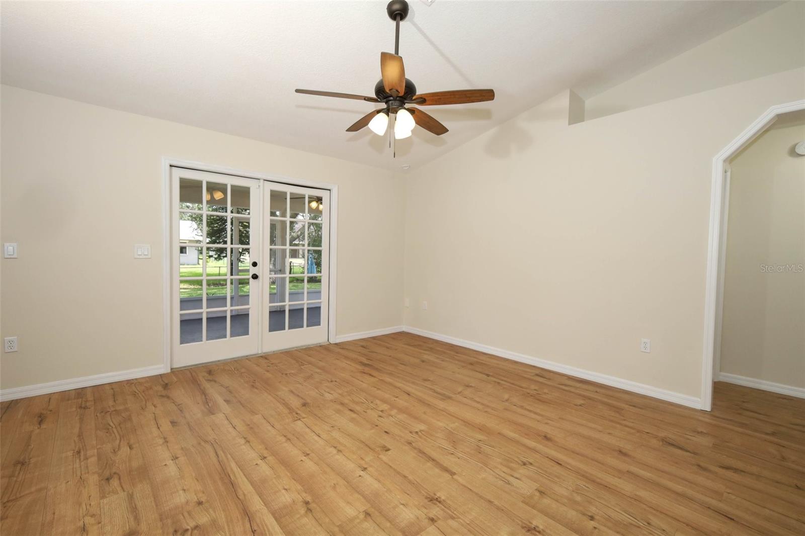 Image 9 of 64 For 1005 Tony Circle