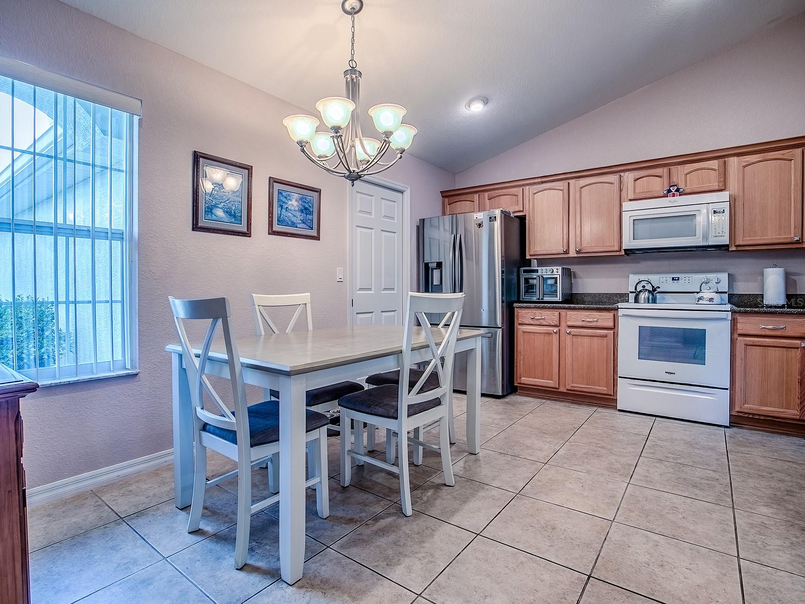 Image 6 of 100 For 10952 169th Place