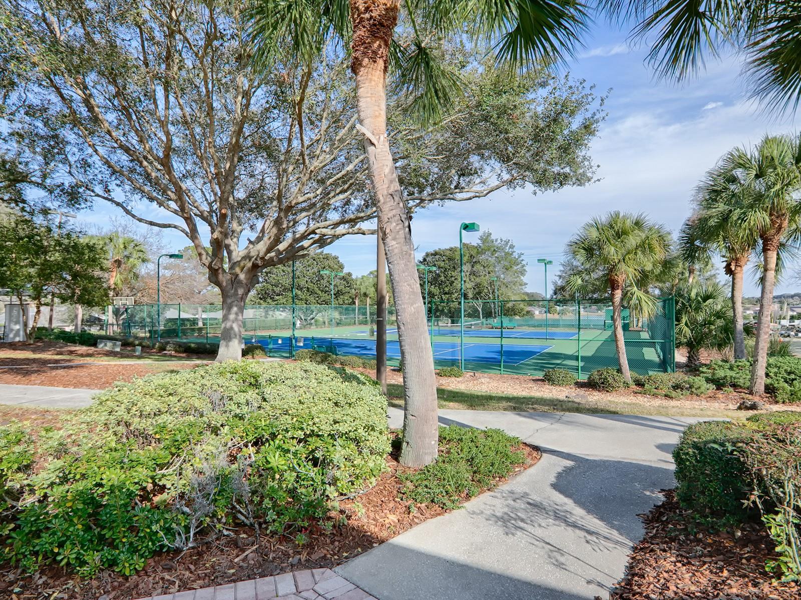 Image 80 of 100 For 10952 169th Place