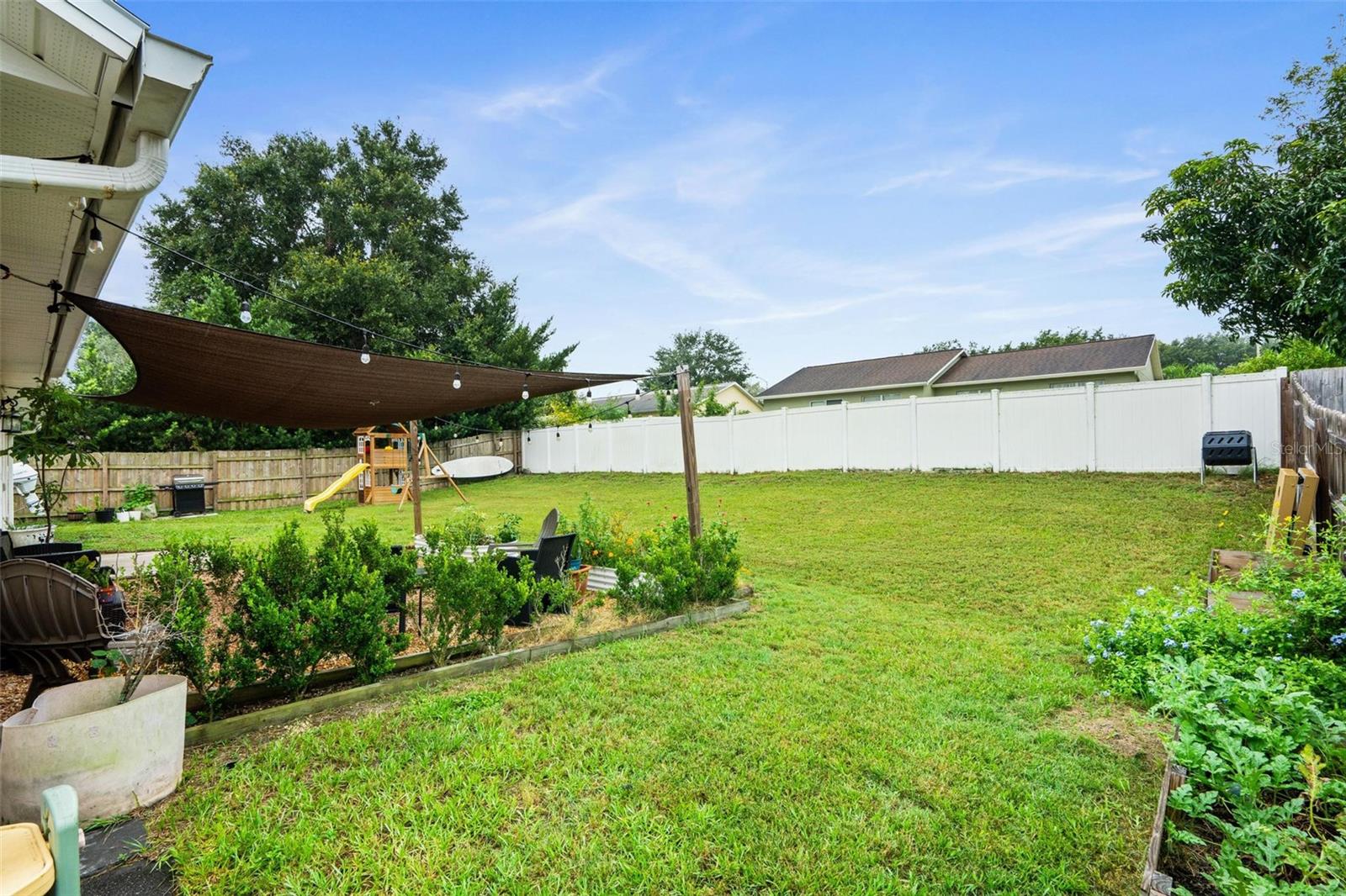 Image 22 of 28 For 12300 Woodglen Circle