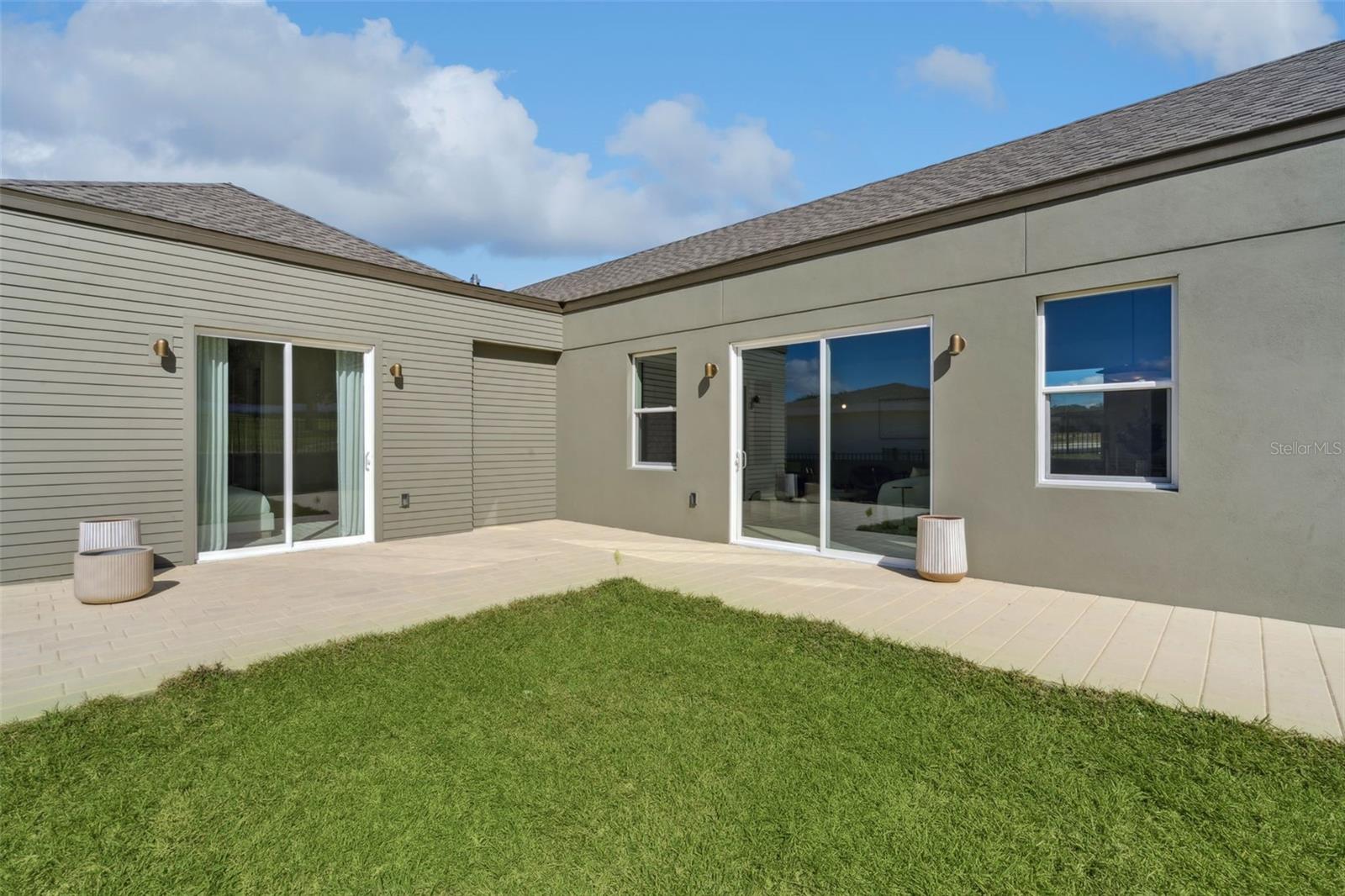 Image 39 of 87 For 427 Skyfield Court