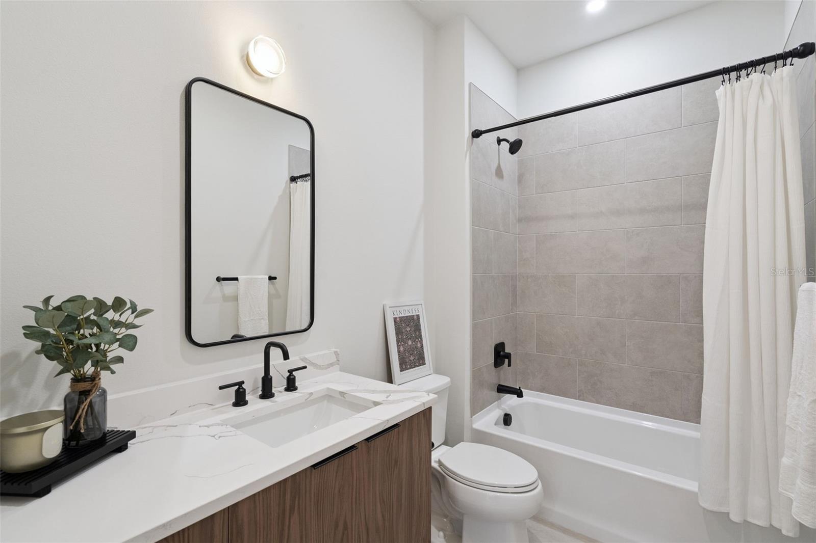 Image 60 of 87 For 427 Skyfield Court