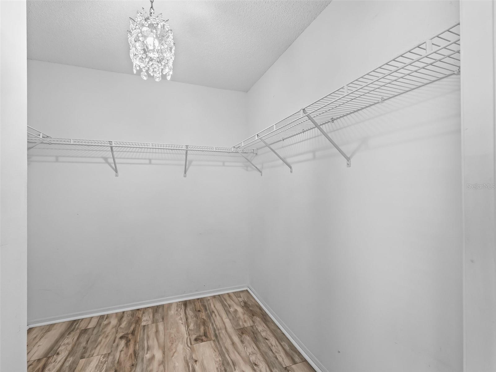 Image 19 of 25 For 220 Estrada Place