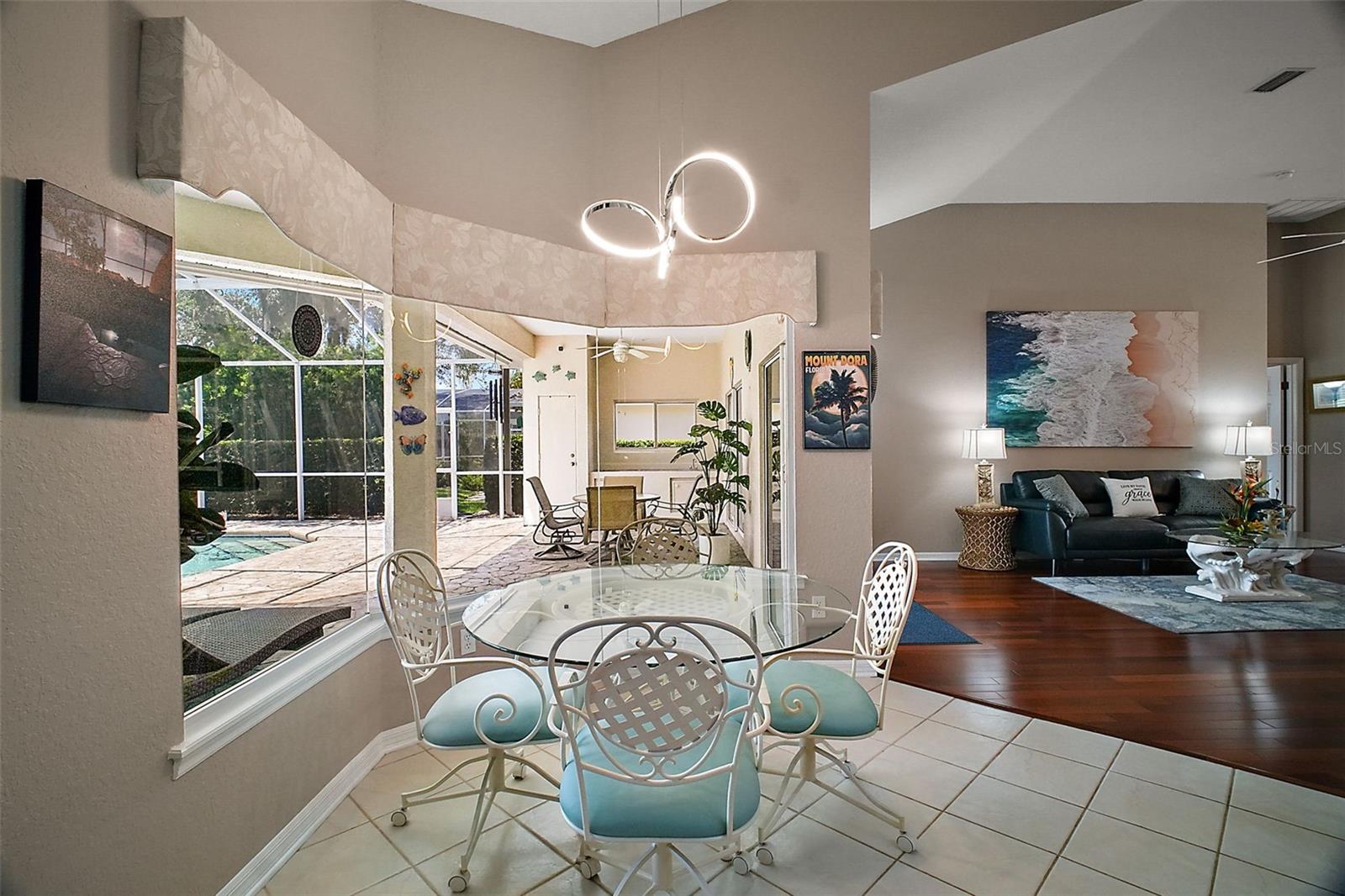 Image 18 of 48 For 1720 Edgewater Drive
