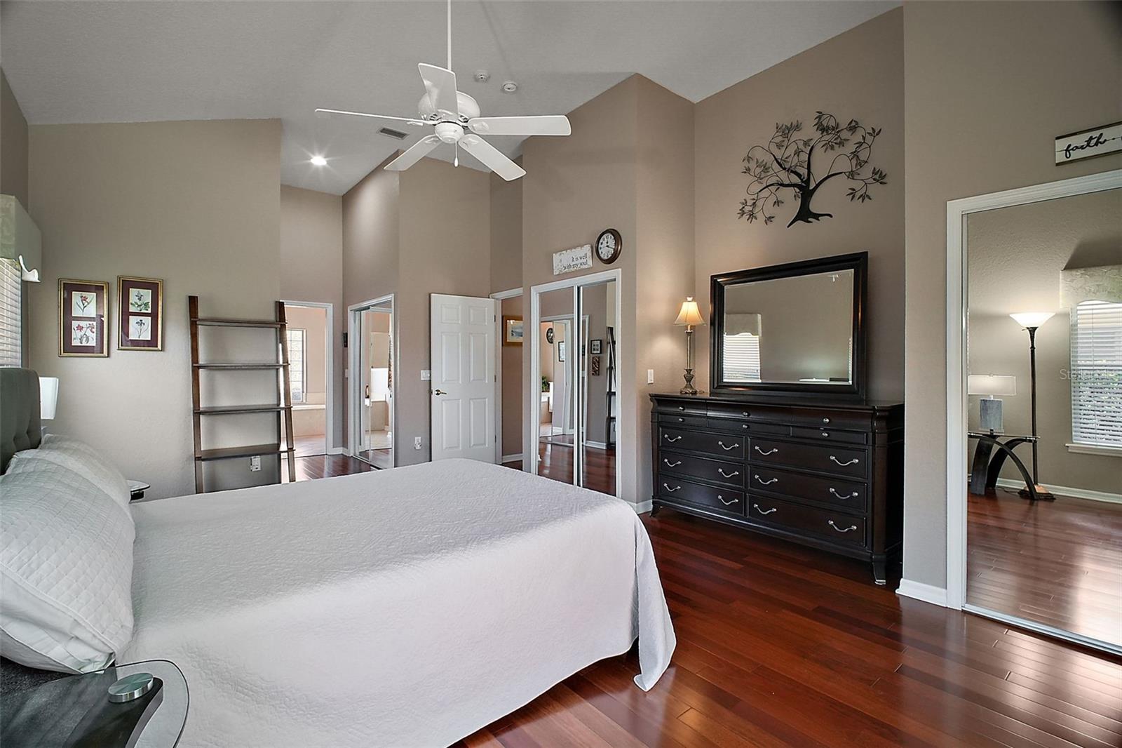 Image 23 of 48 For 1720 Edgewater Drive