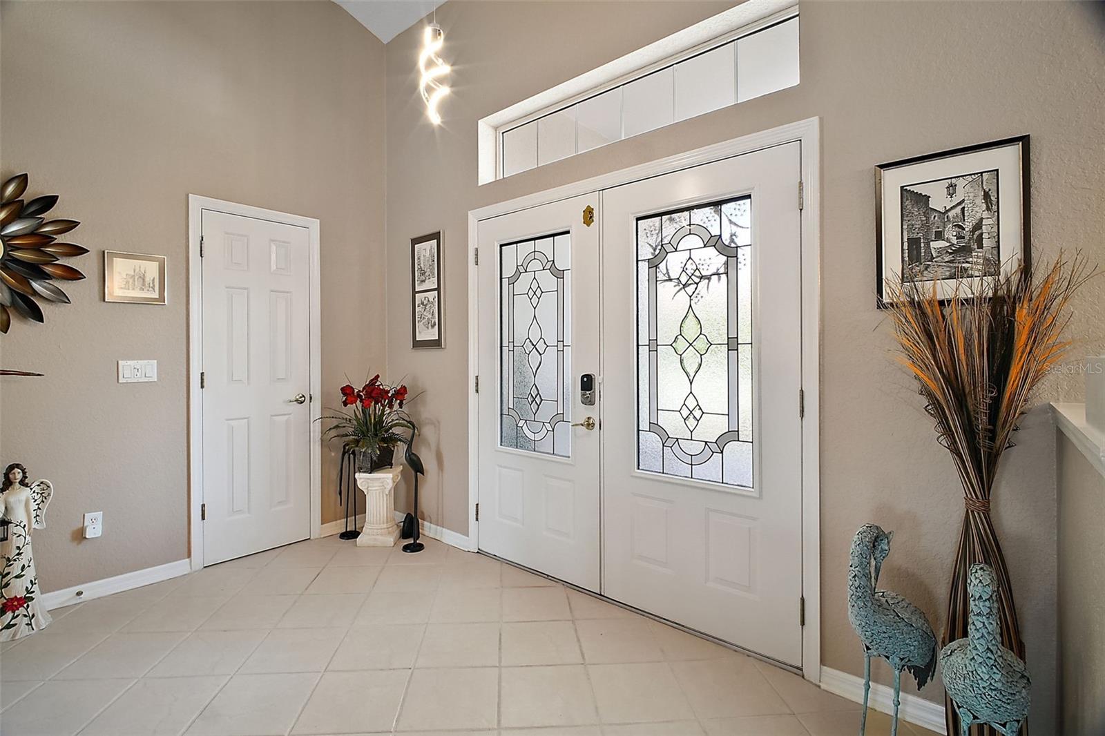 Image 8 of 48 For 1720 Edgewater Drive