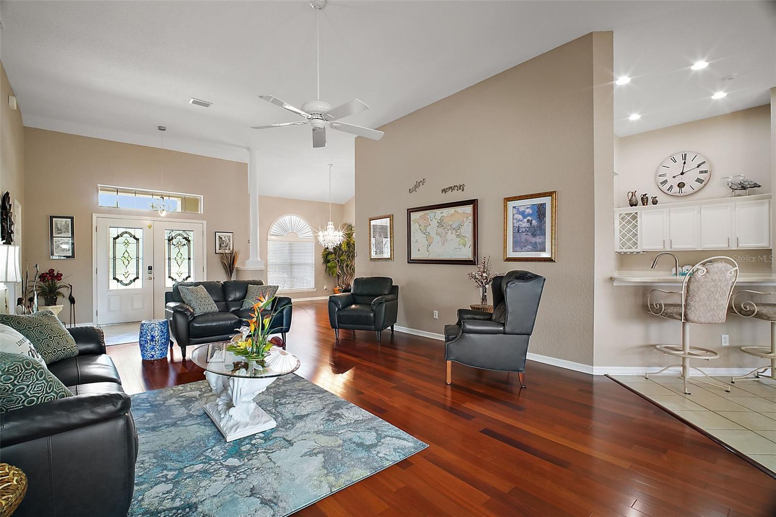 Image 9 of 48 For 1720 Edgewater Drive