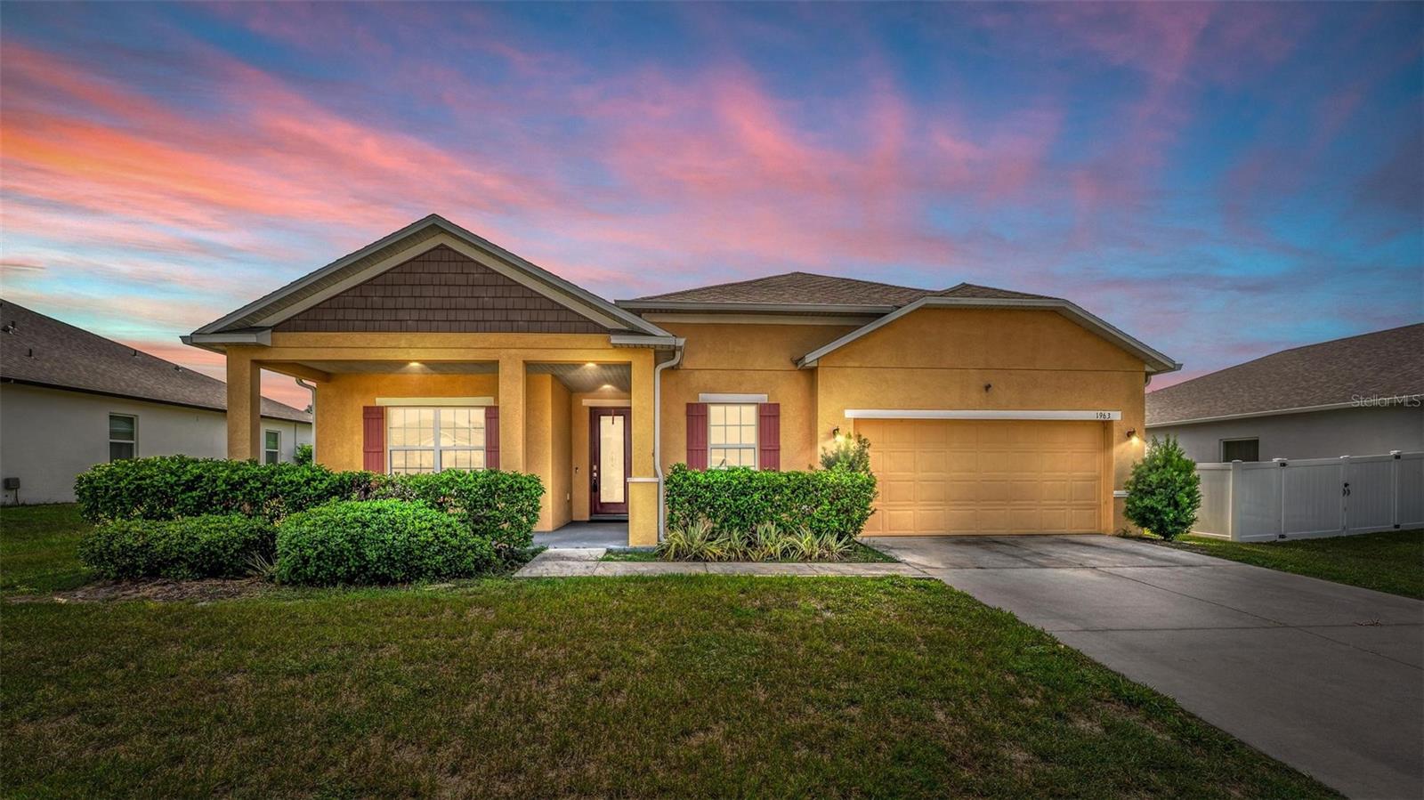 Details for 1963 Bell Creek Loop, FRUITLAND PARK, FL 34731