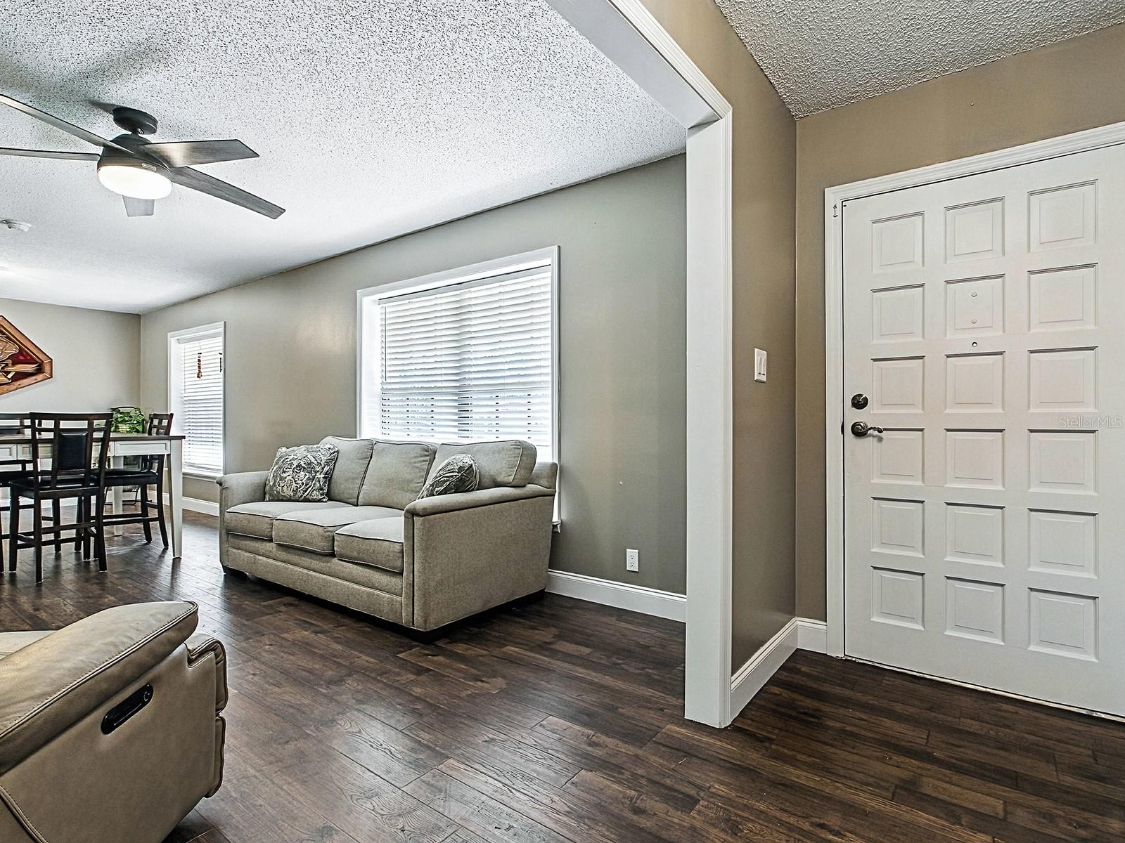 Image 4 of 61 For 3200 Oak Hill Road