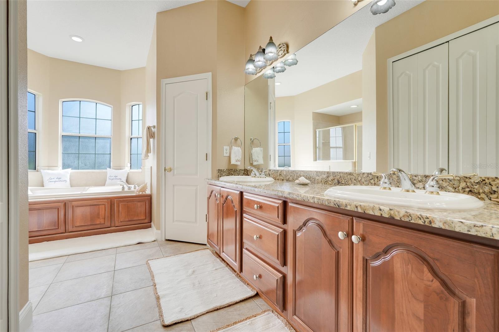 Image 20 of 47 For 531 Brookwood Court