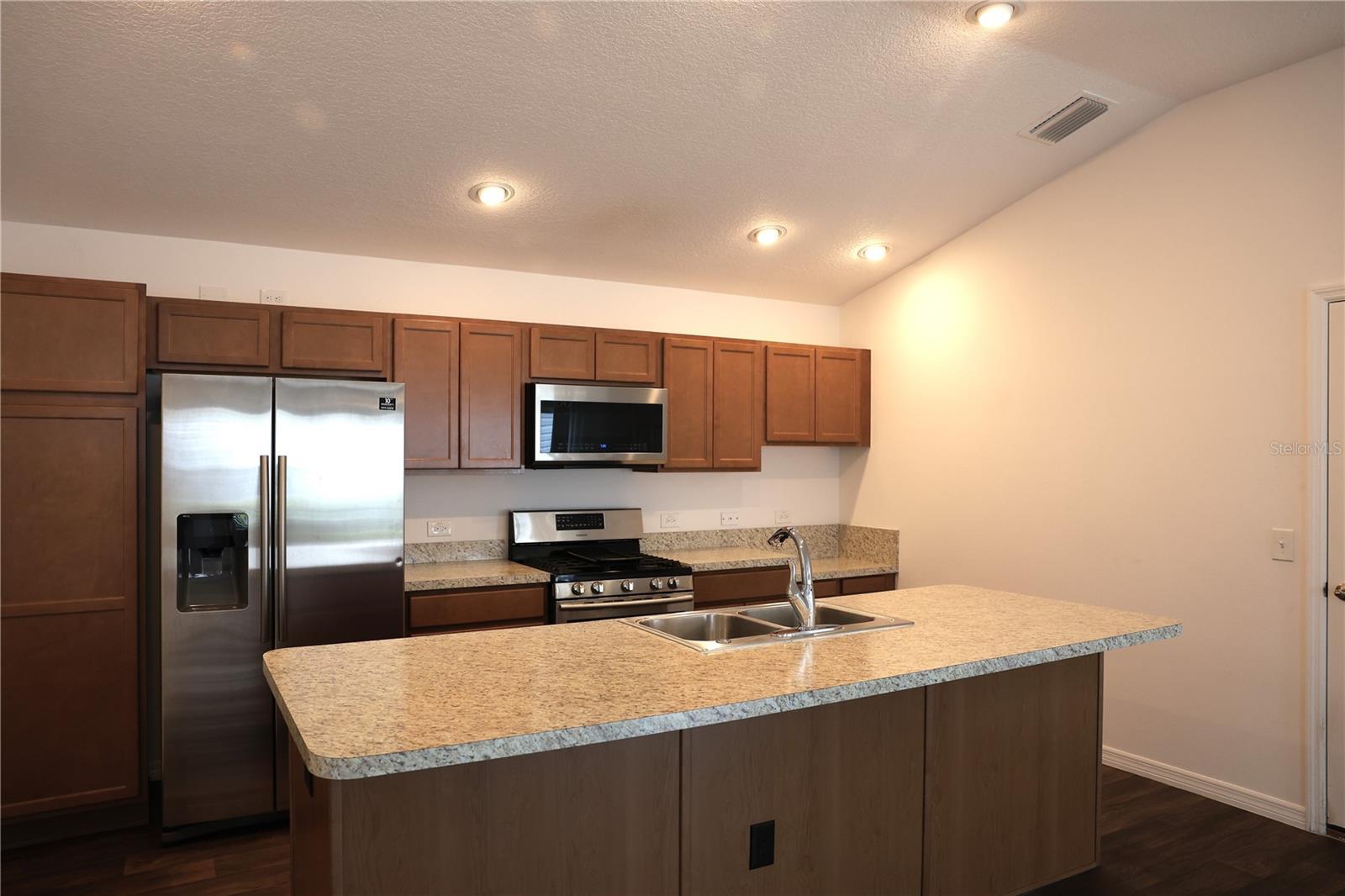 Image 10 of 15 For 6055 Allen Avenue