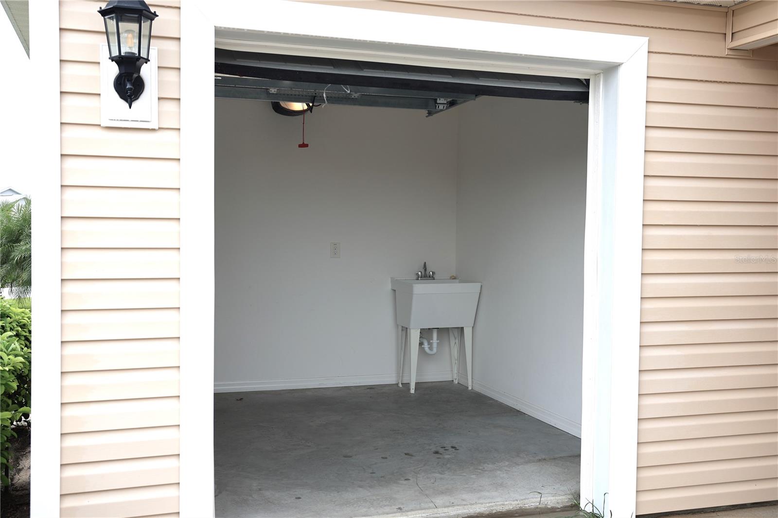Image 13 of 15 For 6055 Allen Avenue