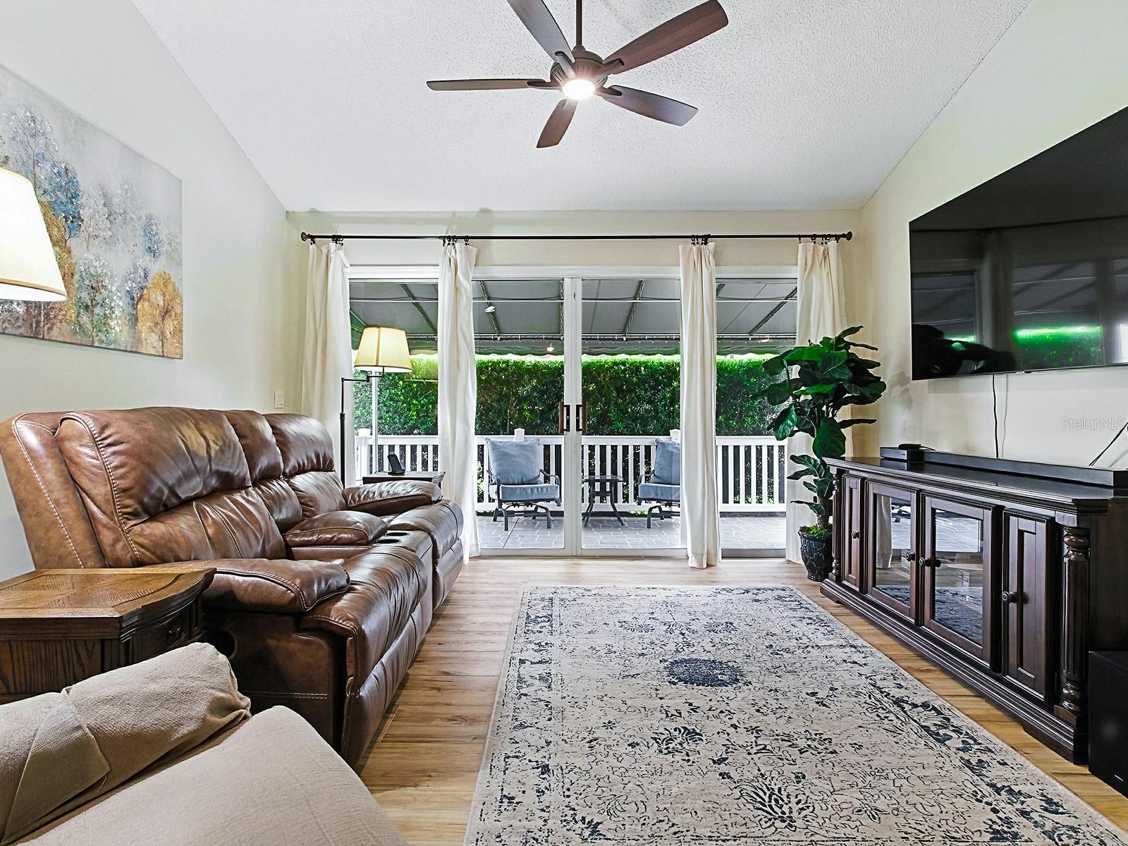 Image 17 of 80 For 1202 Camero Drive
