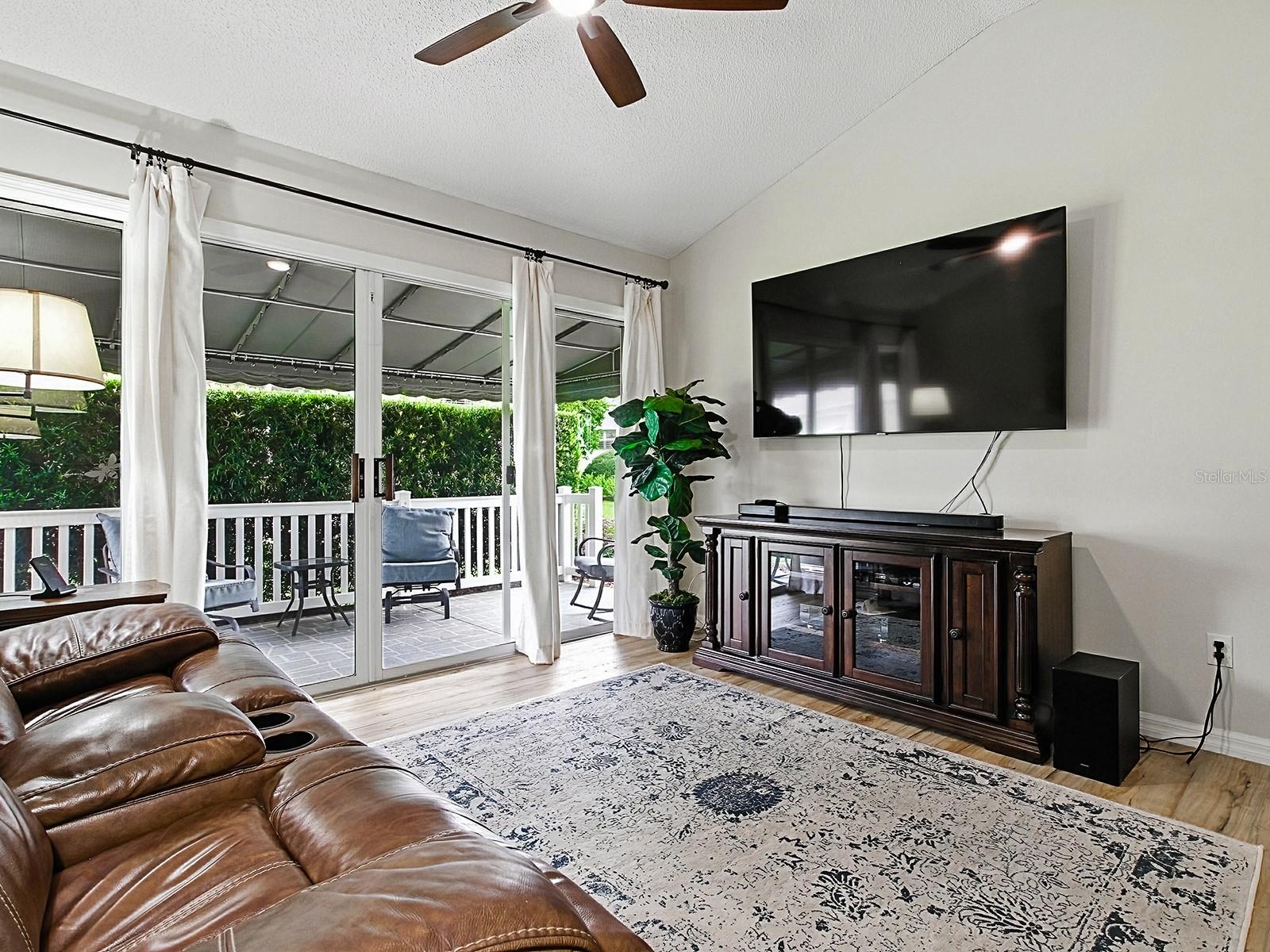 Image 18 of 80 For 1202 Camero Drive