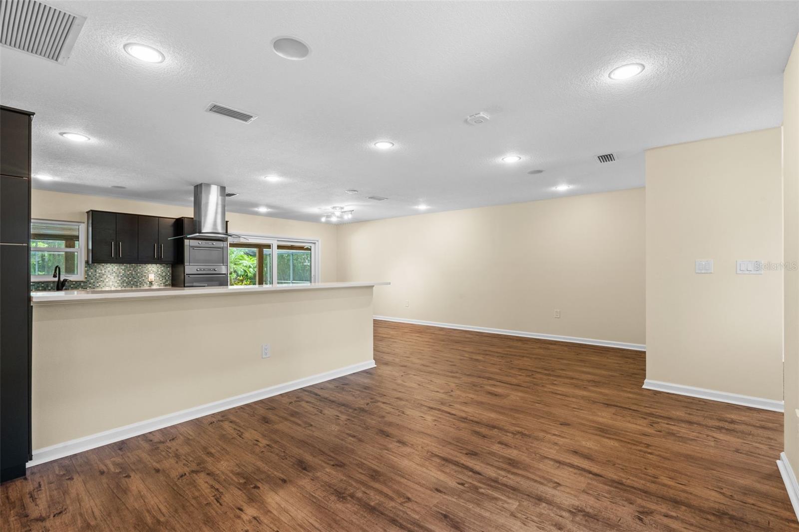 Image 12 of 55 For 116 Aldean Drive