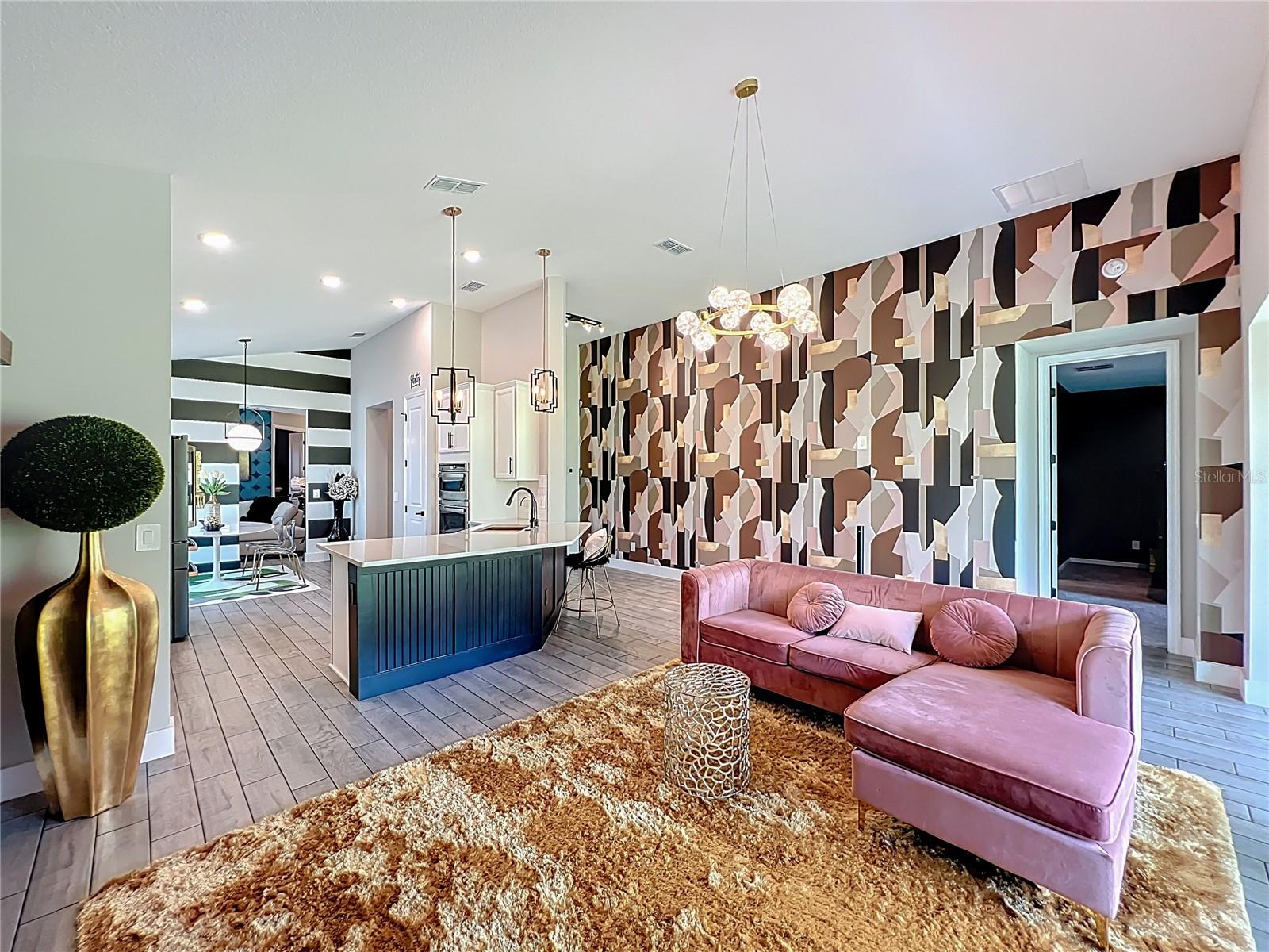 Image 14 of 36 For 991 Lakeside Estates Drive