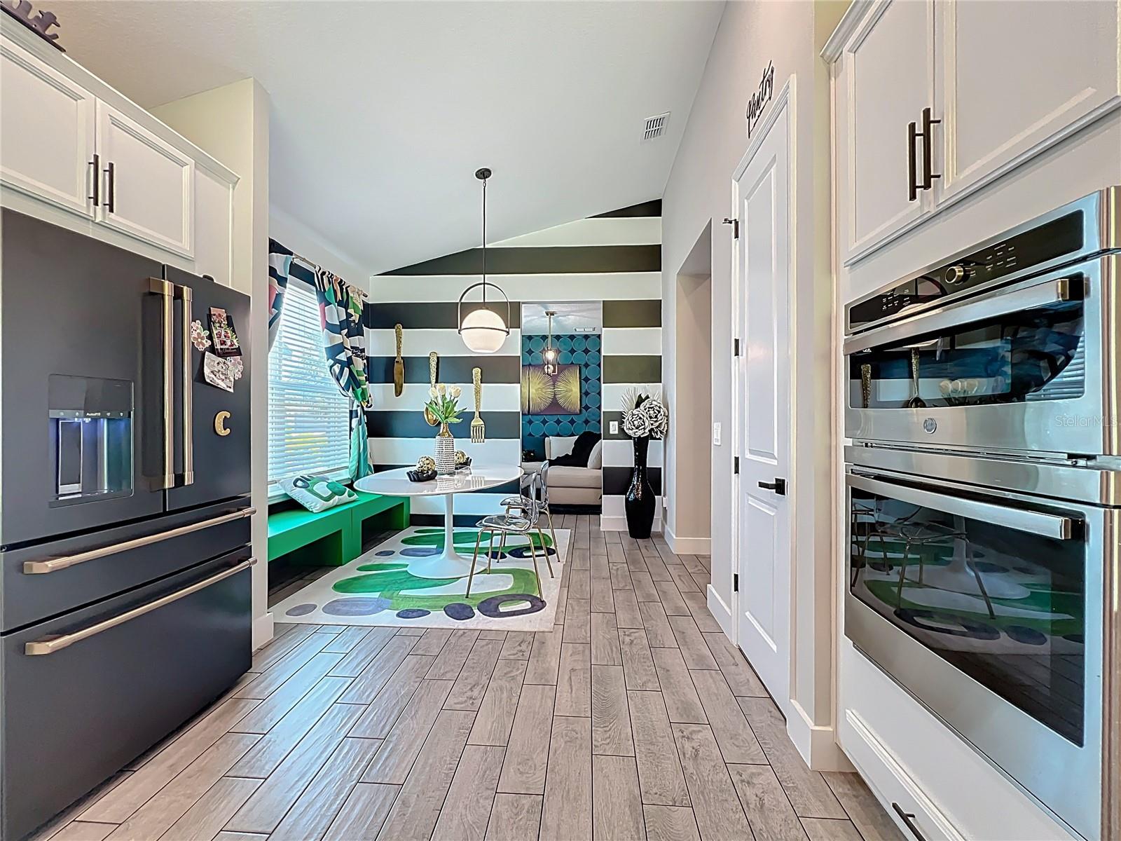 Image 19 of 36 For 991 Lakeside Estates Drive