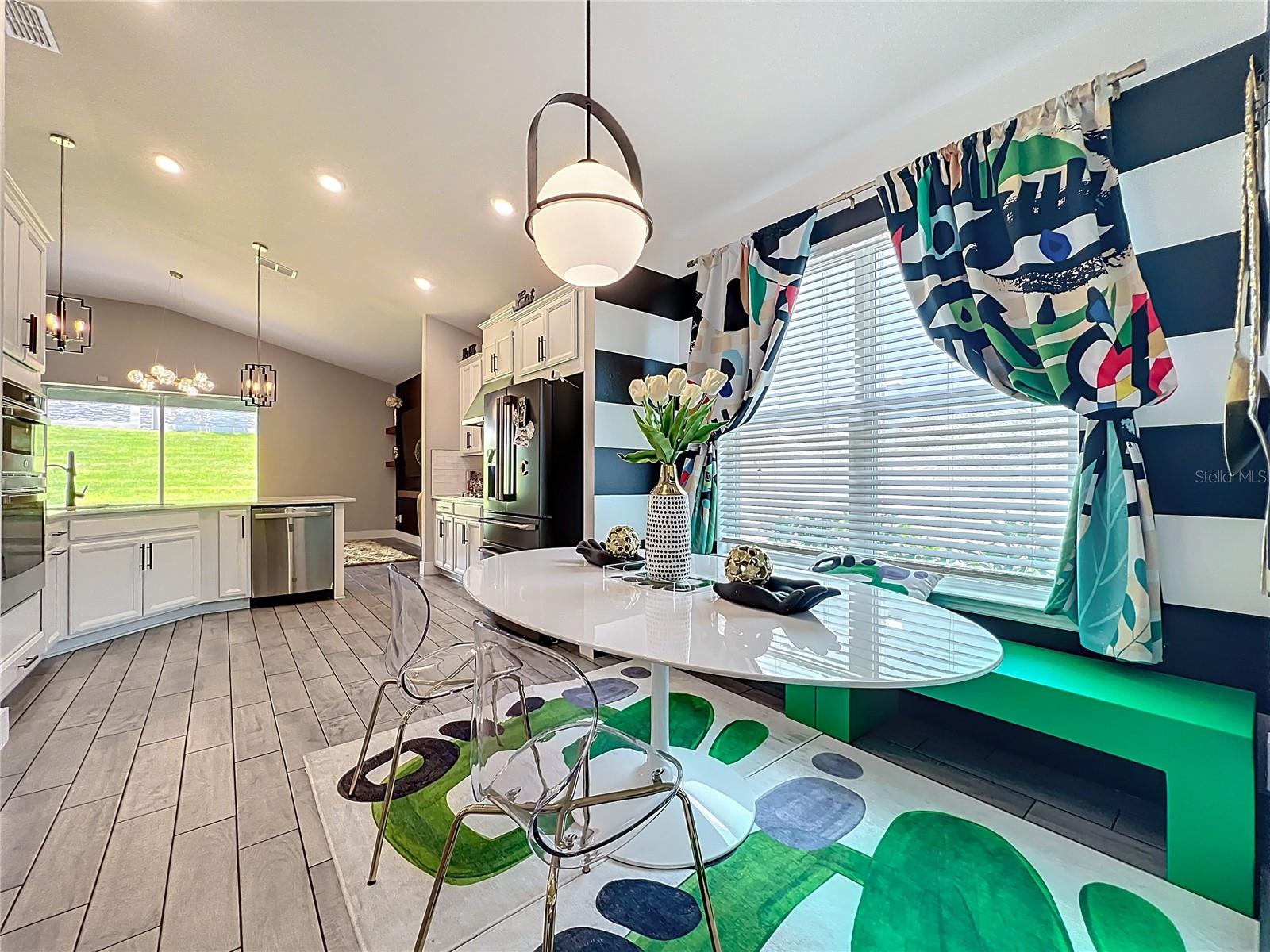 Image 20 of 36 For 991 Lakeside Estates Drive