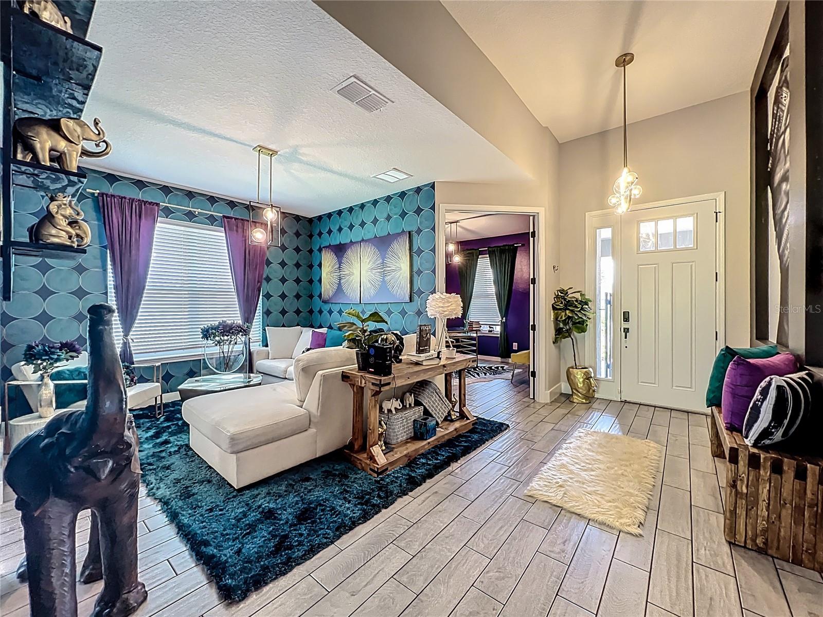 Image 7 of 36 For 991 Lakeside Estates Drive