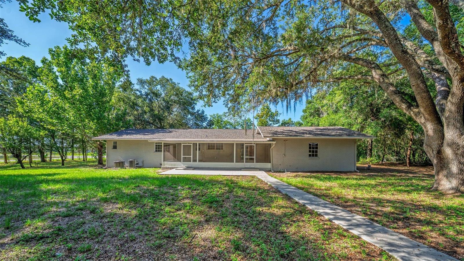 Image 19 of 71 For 4429 Lake Griffin Road
