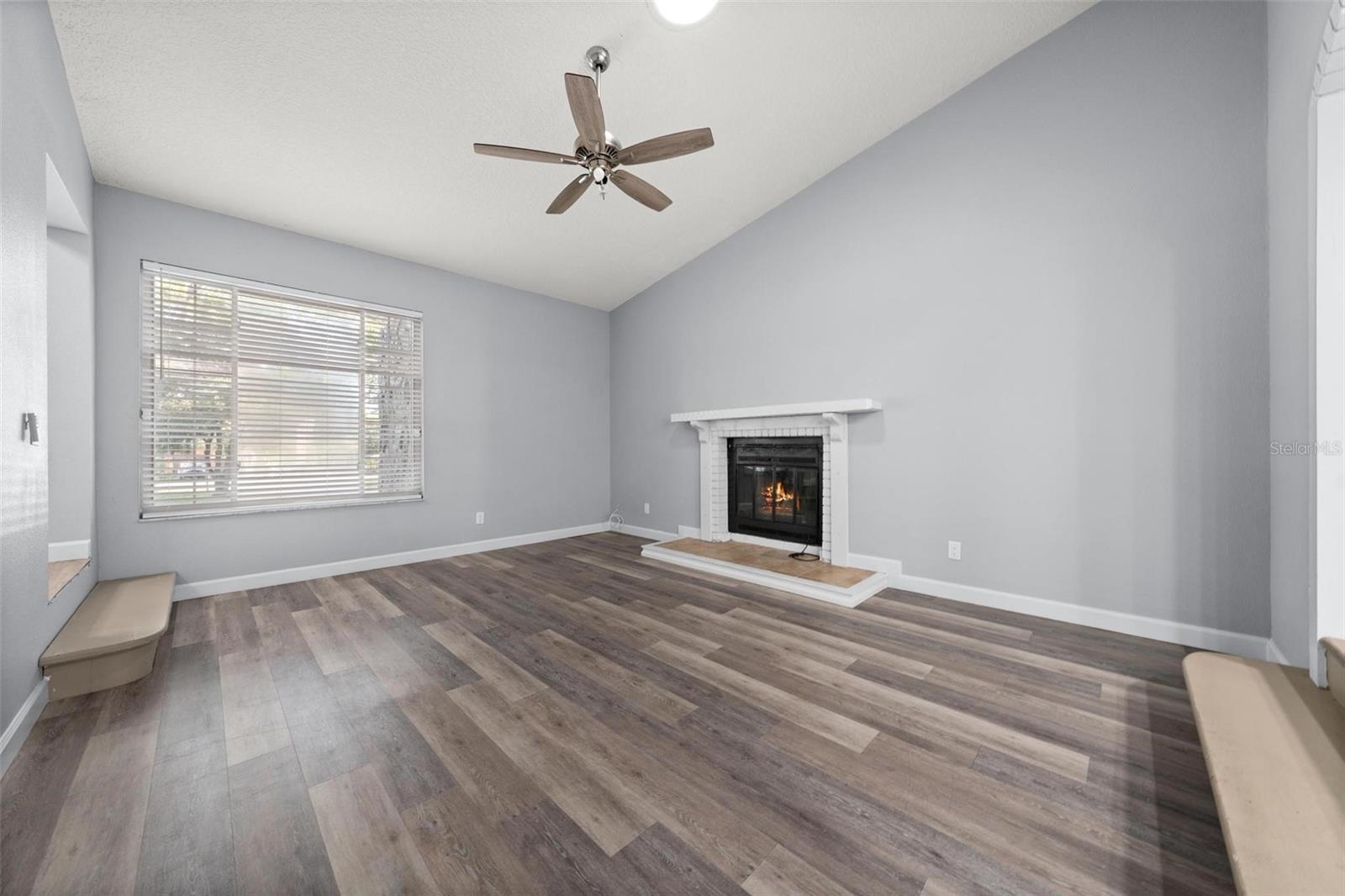 Image 30 of 71 For 4429 Lake Griffin Road