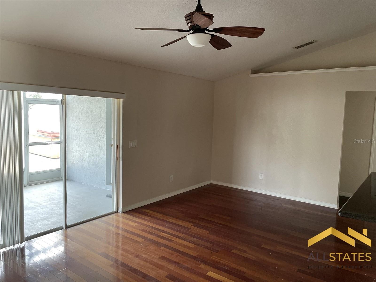 Image 9 of 12 For 131 Via Del Sol Drive