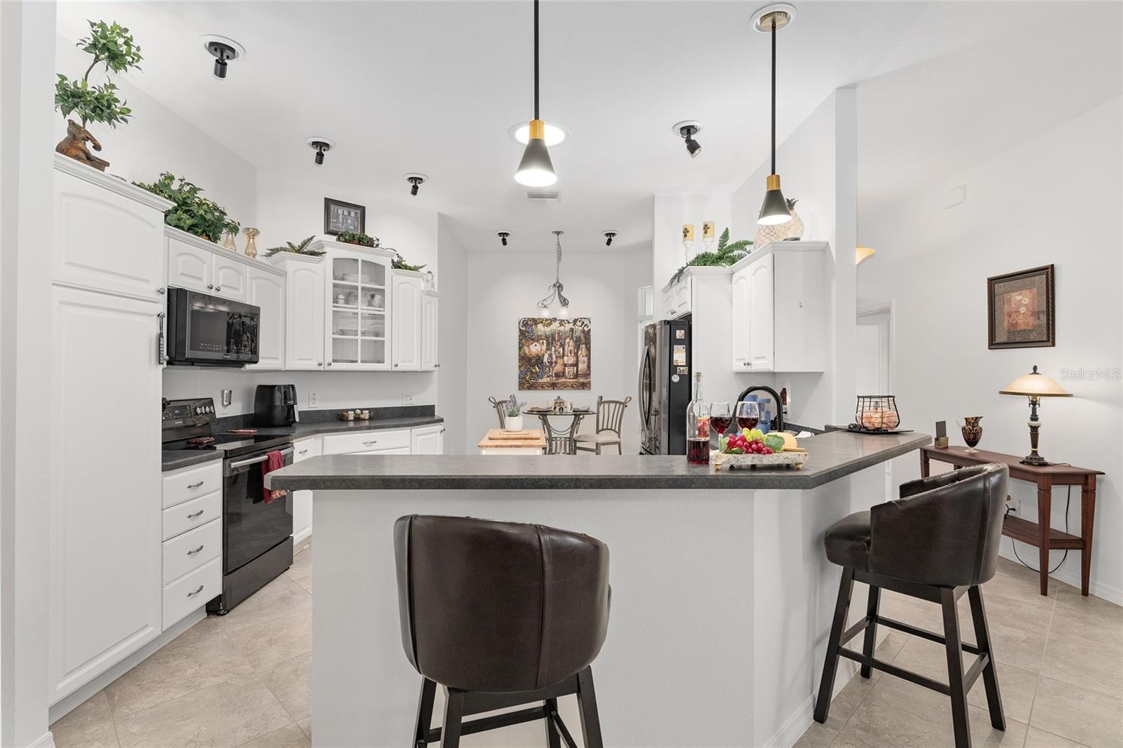 Image 15 of 47 For 506 Deauville Court