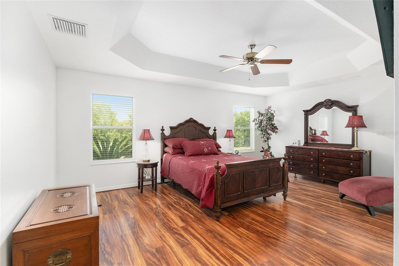 Image 20 of 47 For 506 Deauville Court