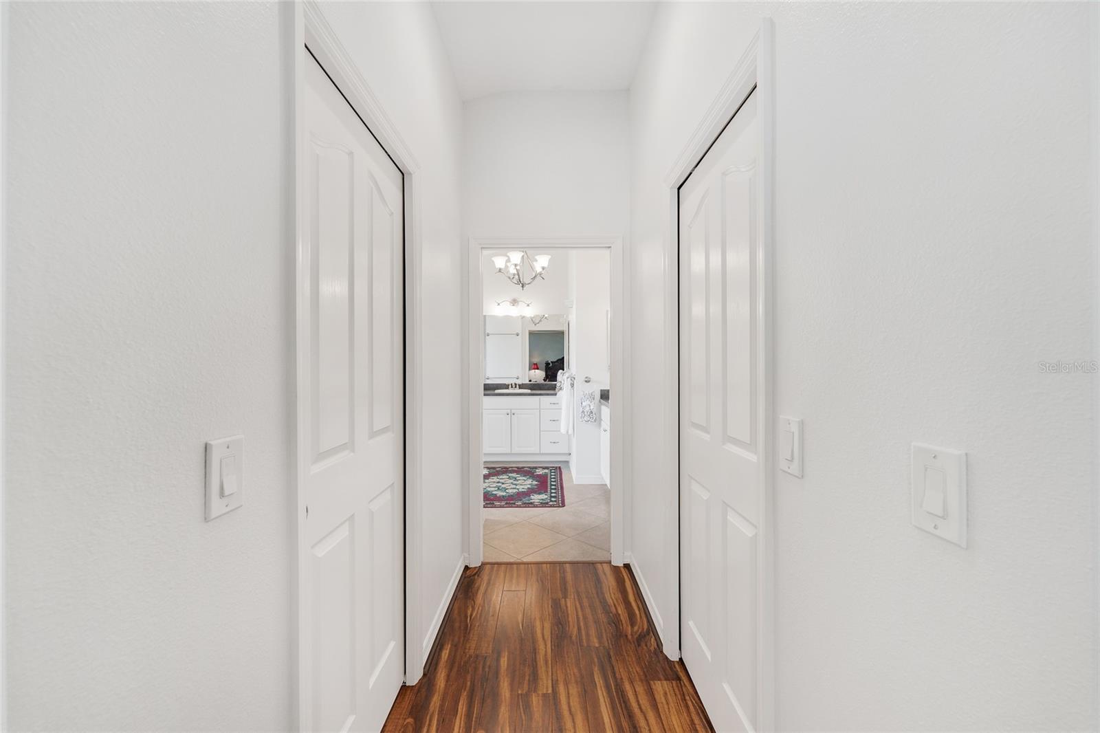 Image 22 of 47 For 506 Deauville Court