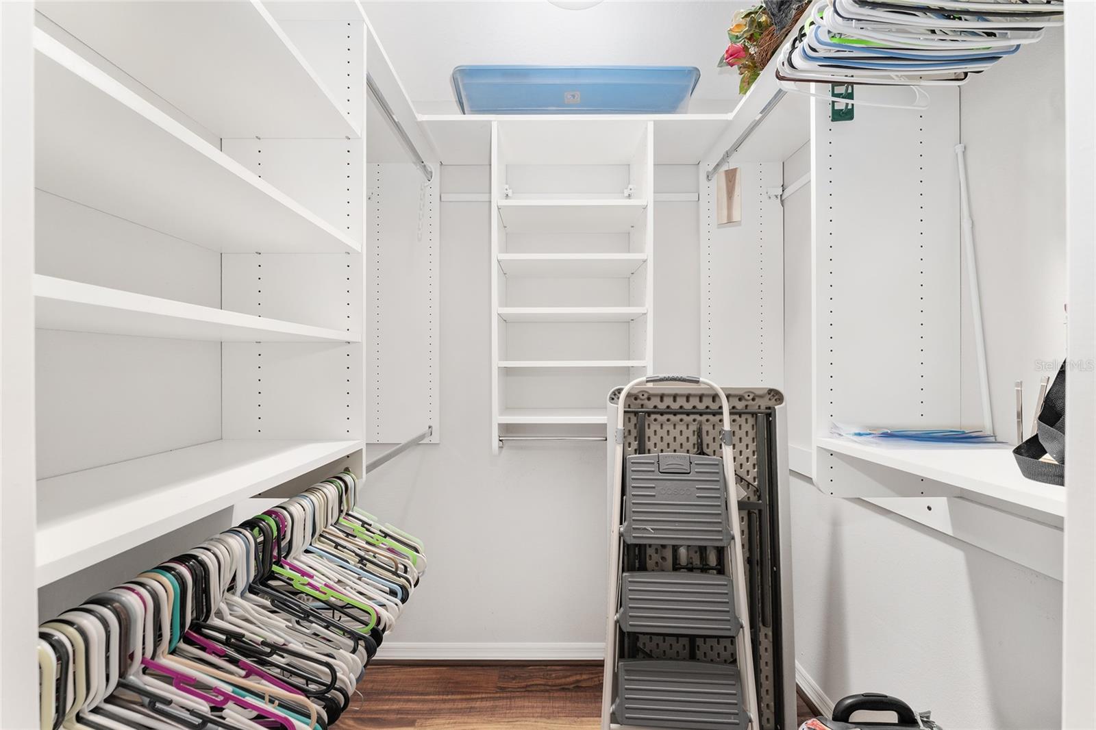 Image 24 of 47 For 506 Deauville Court