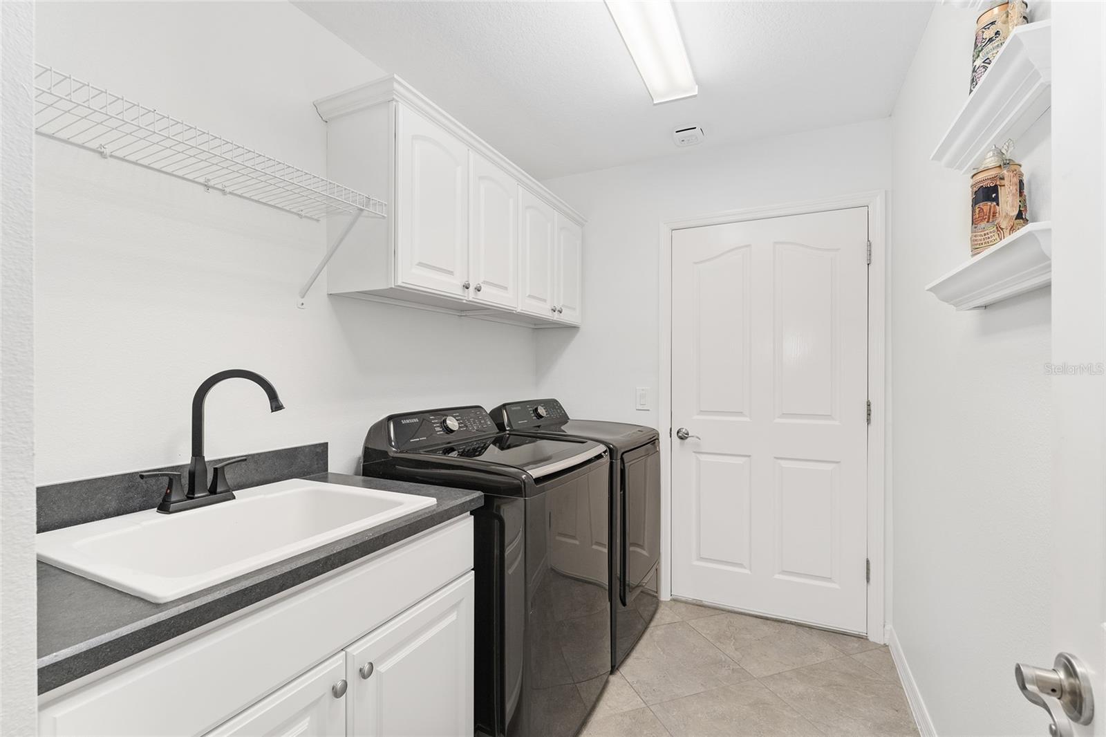 Image 34 of 47 For 506 Deauville Court