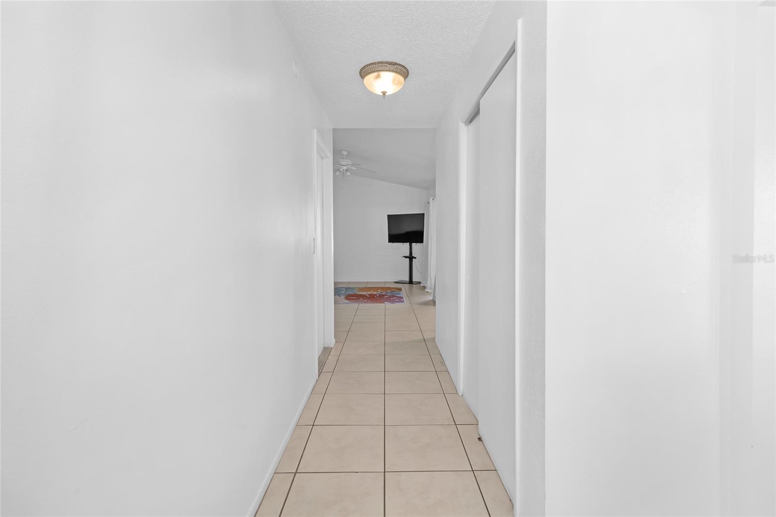 Image 12 of 41 For 7715 Indian Ridge Trail N