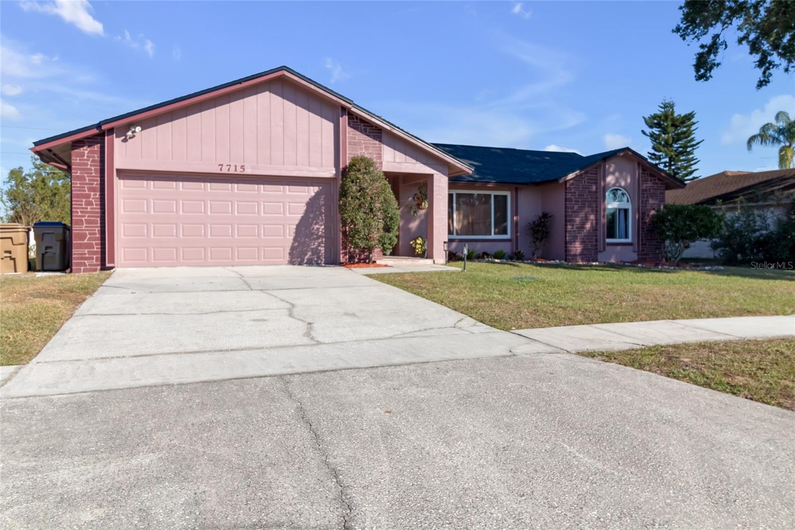 Image 7 of 41 For 7715 Indian Ridge Trail N