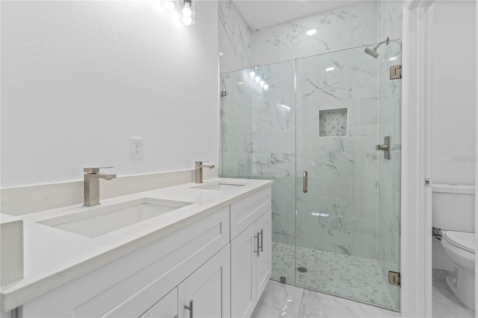 Image 14 of 25 For 13054 Sw 104th Street
