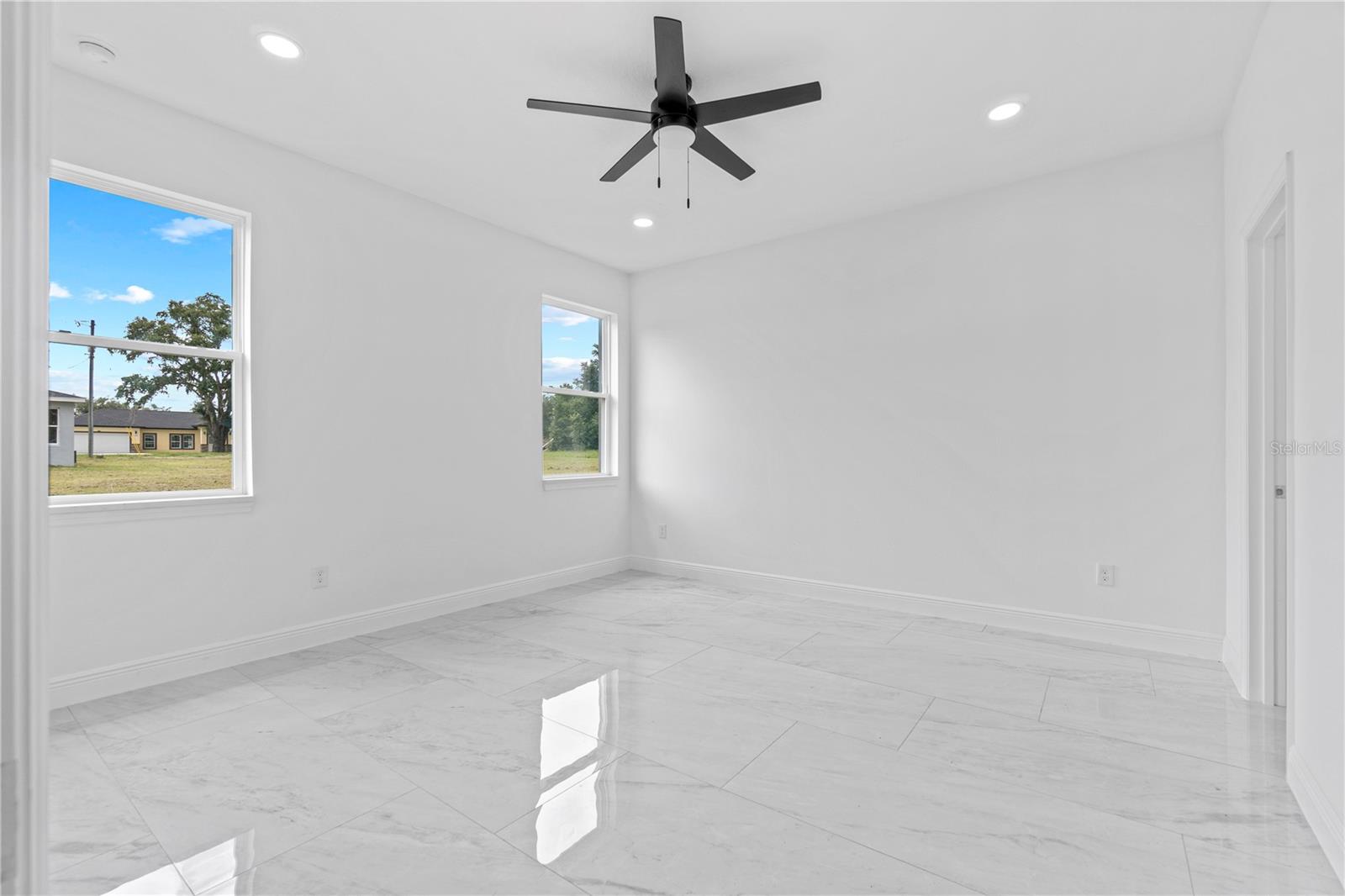 Image 15 of 25 For 13054 Sw 104th Street