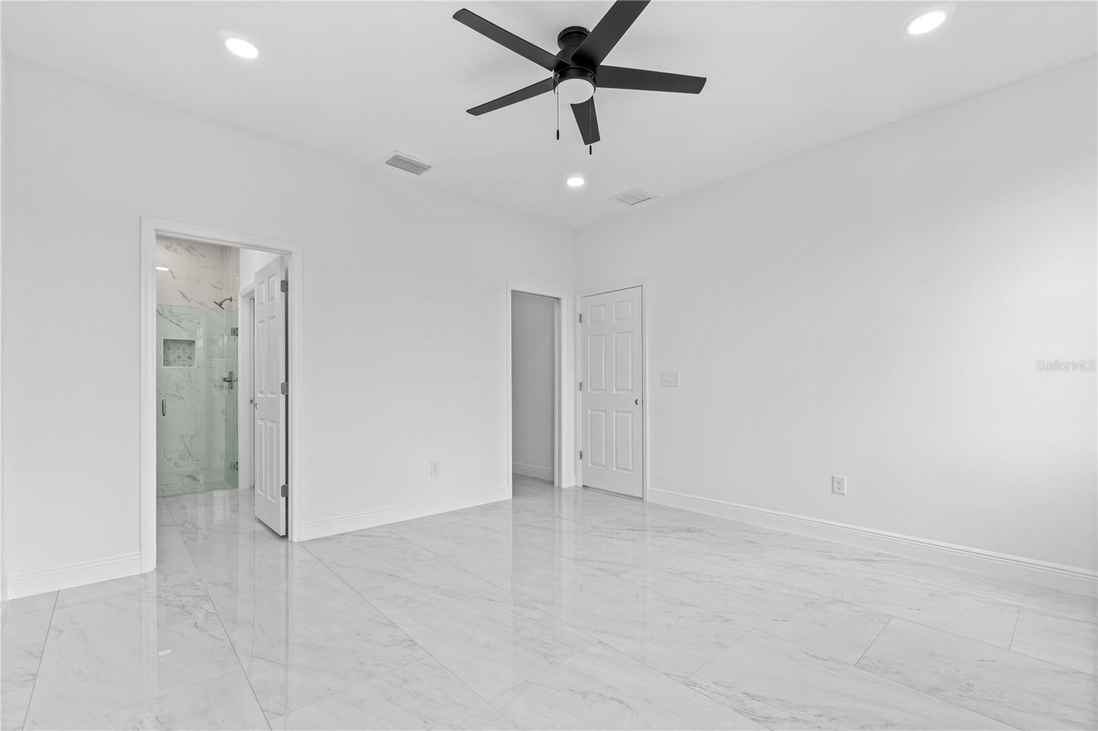 Image 16 of 25 For 13054 Sw 104th Street
