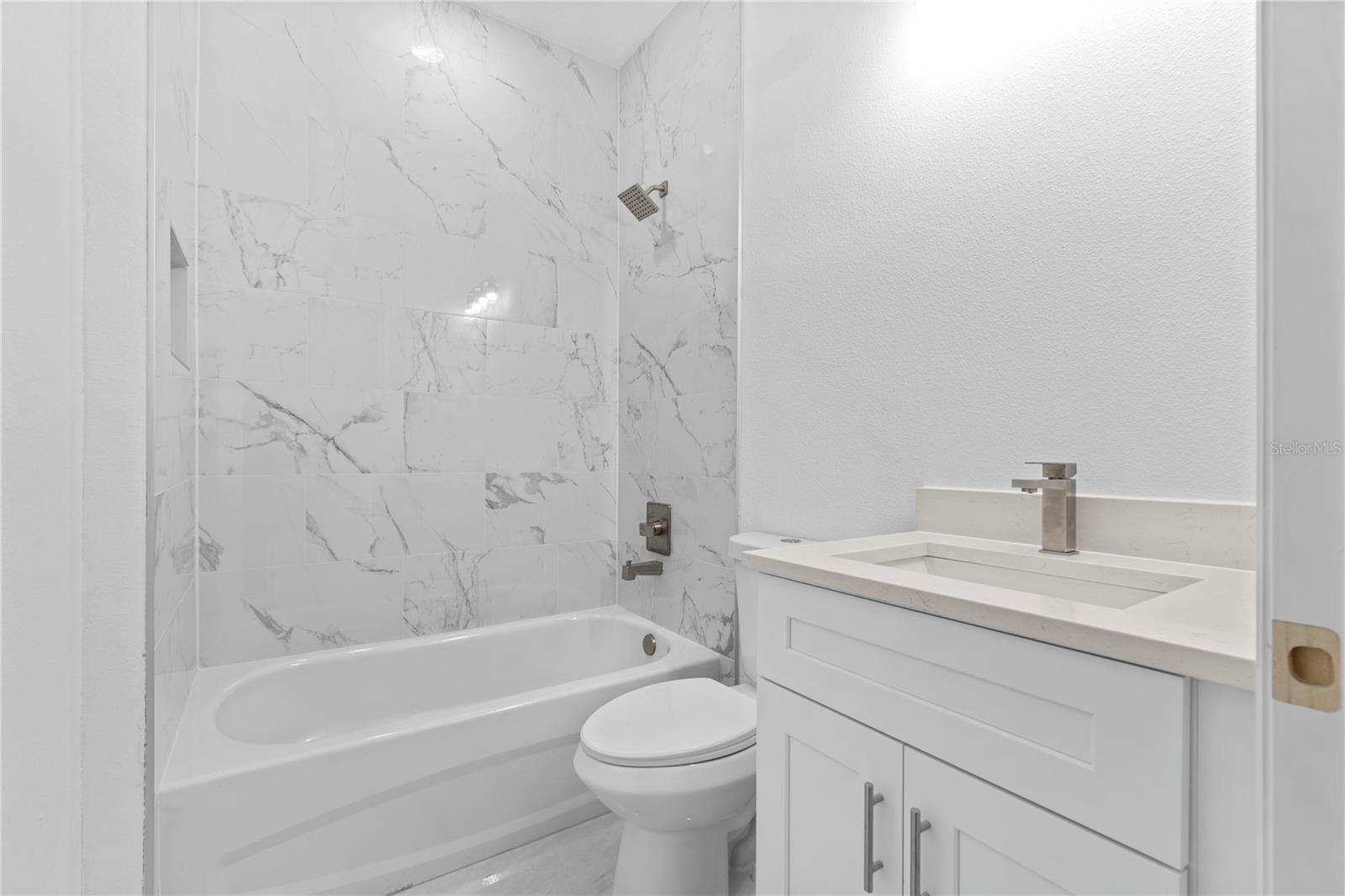 Image 5 of 25 For 13054 Sw 104th Street
