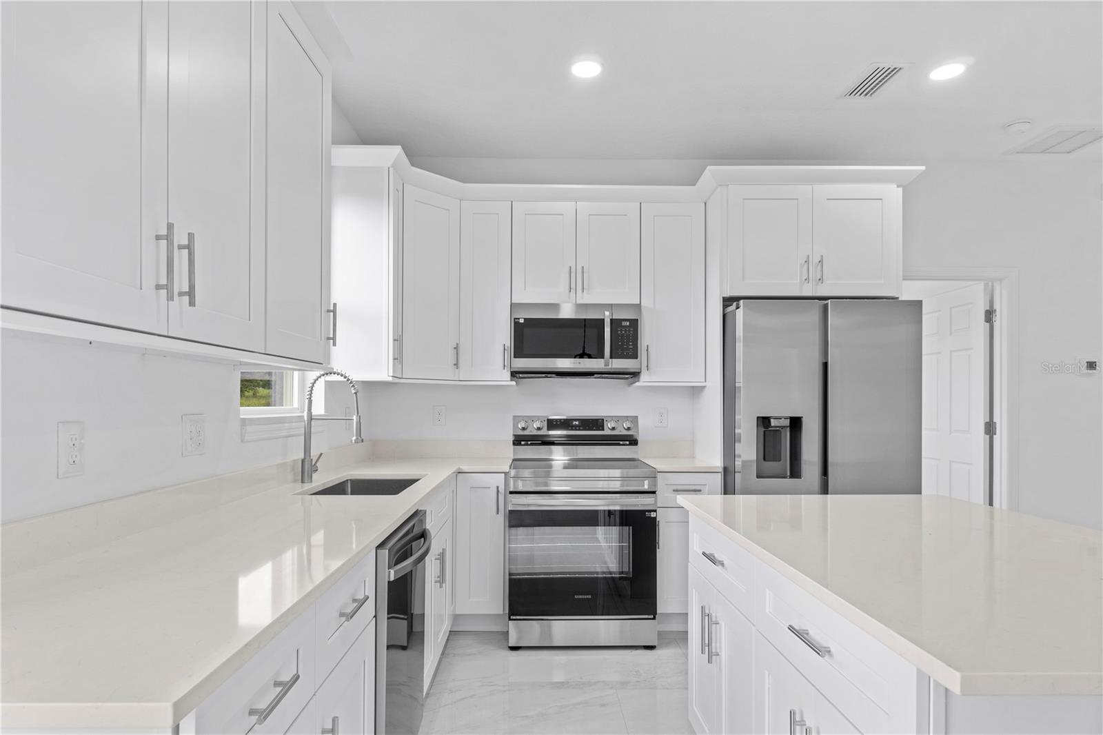 Image 9 of 25 For 13054 Sw 104th Street