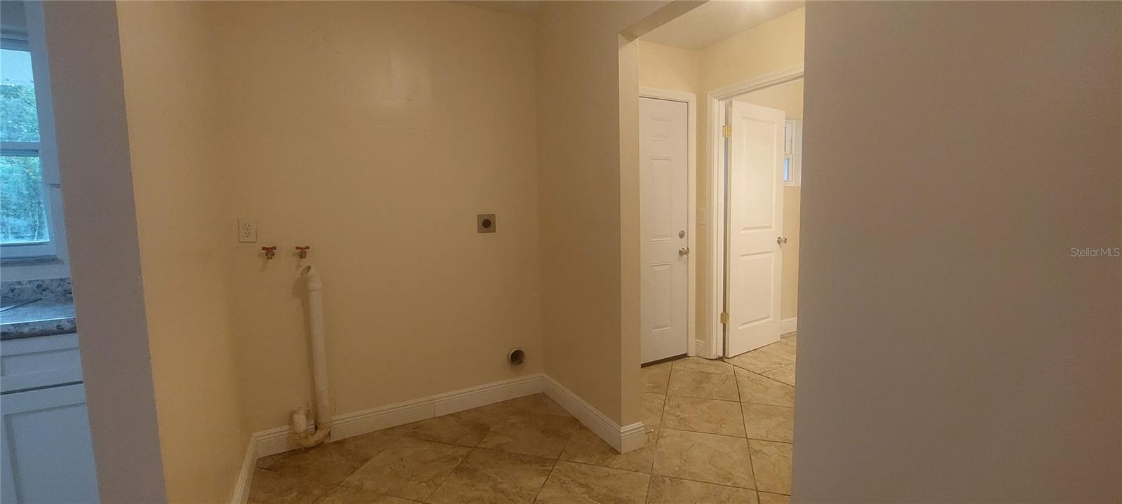 Image 13 of 14 For 11345 Circle Way