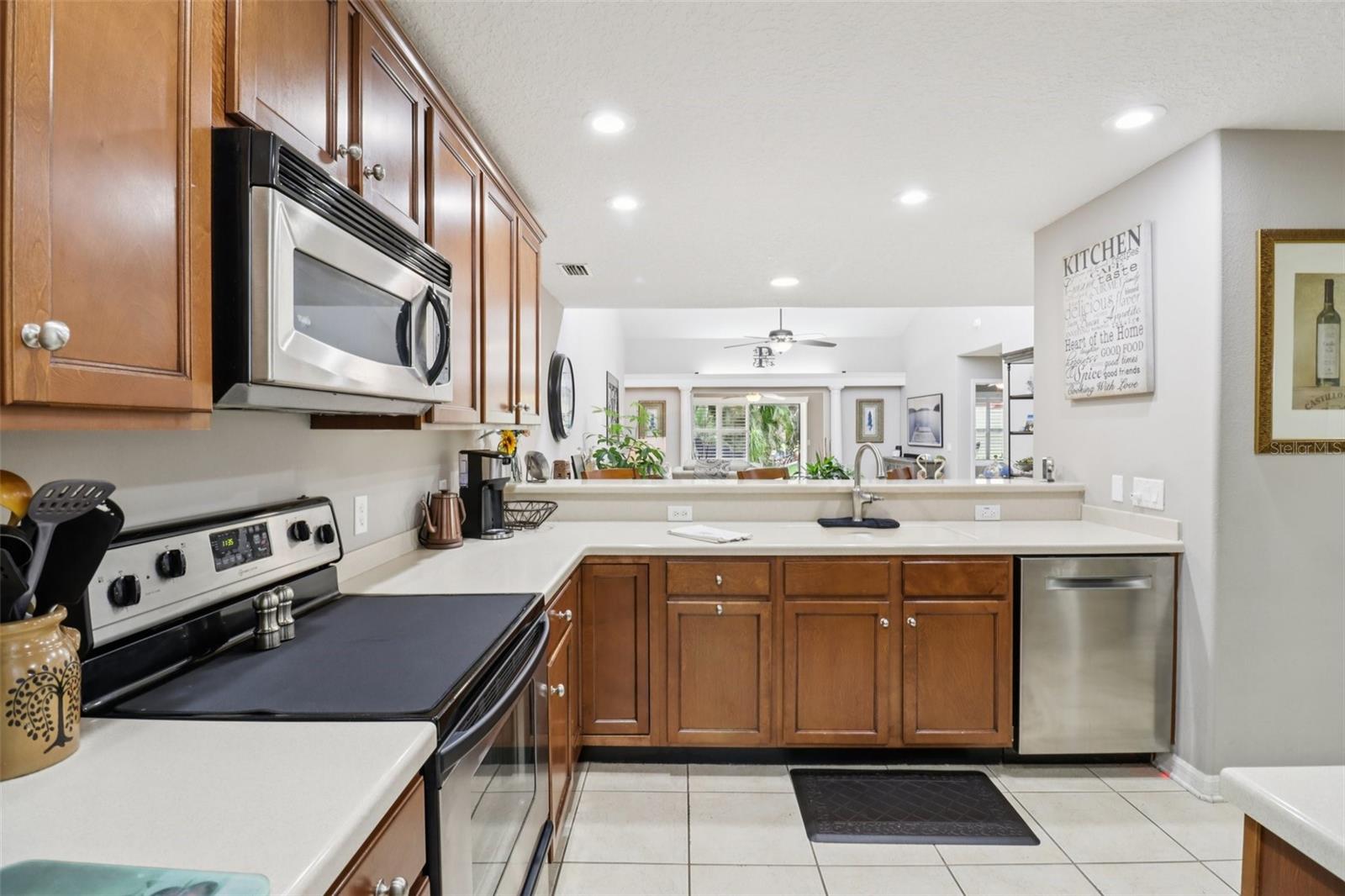 Image 14 of 42 For 2212 Cypress Cove Drive H5
