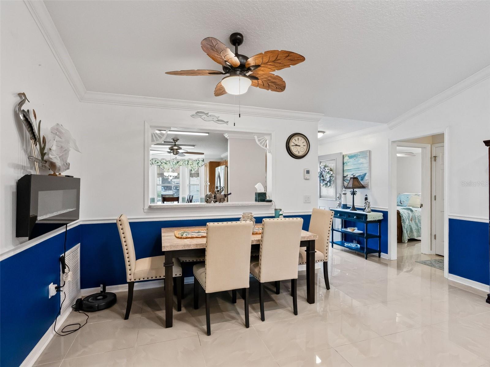 Image 14 of 43 For 505 Carrera Drive
