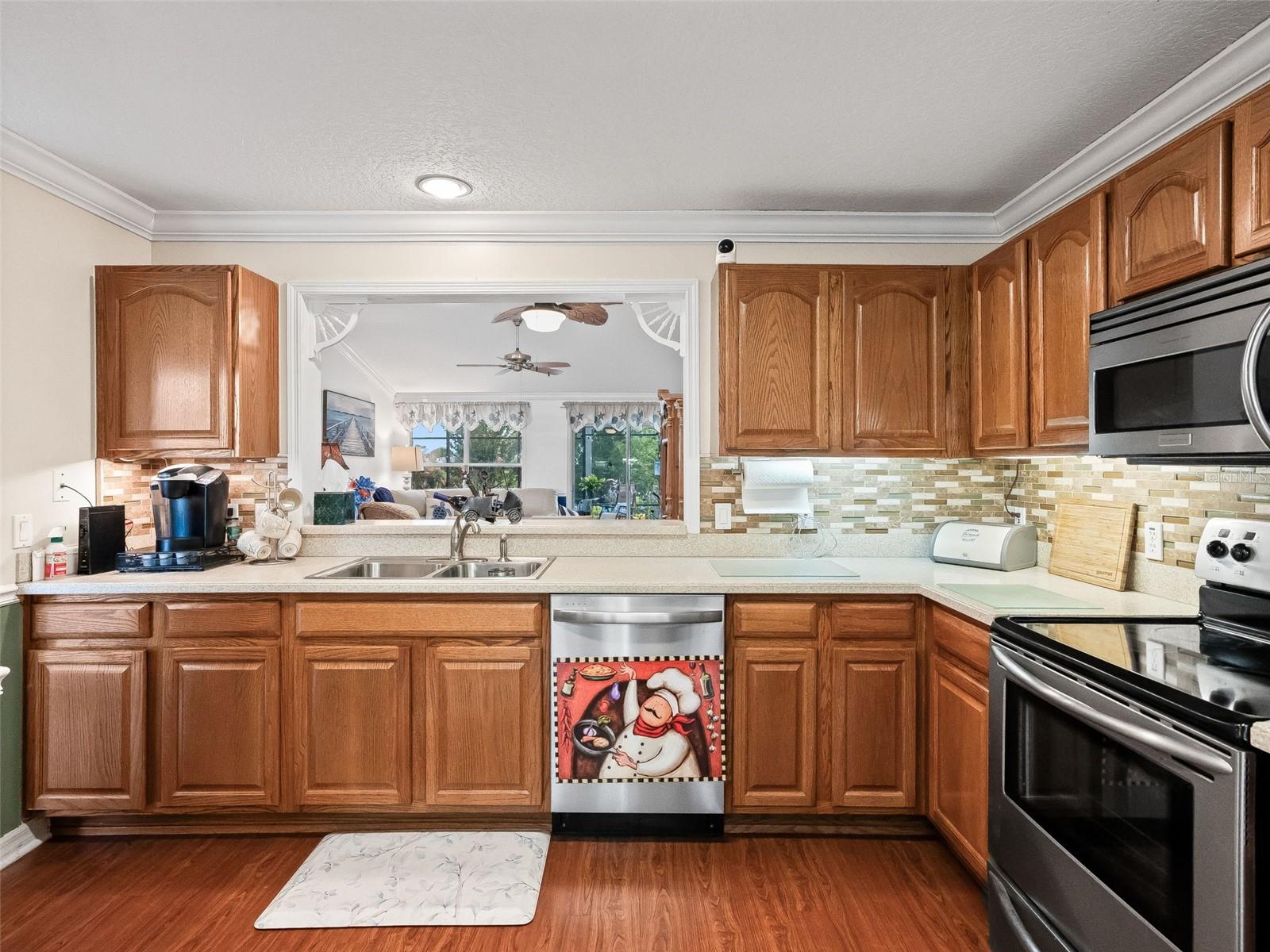 Image 17 of 43 For 505 Carrera Drive